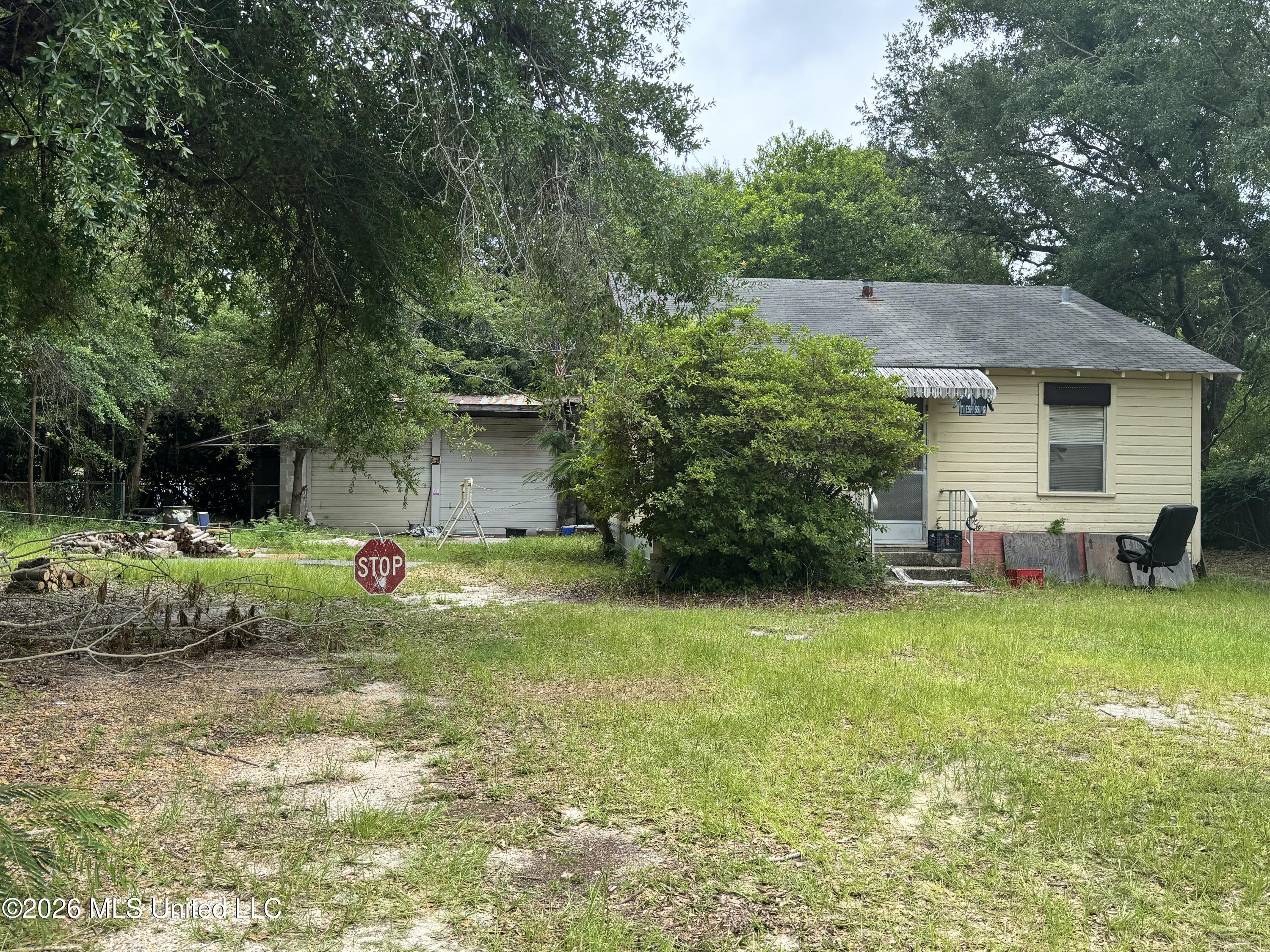 1918 Pass Road Property Photo 3