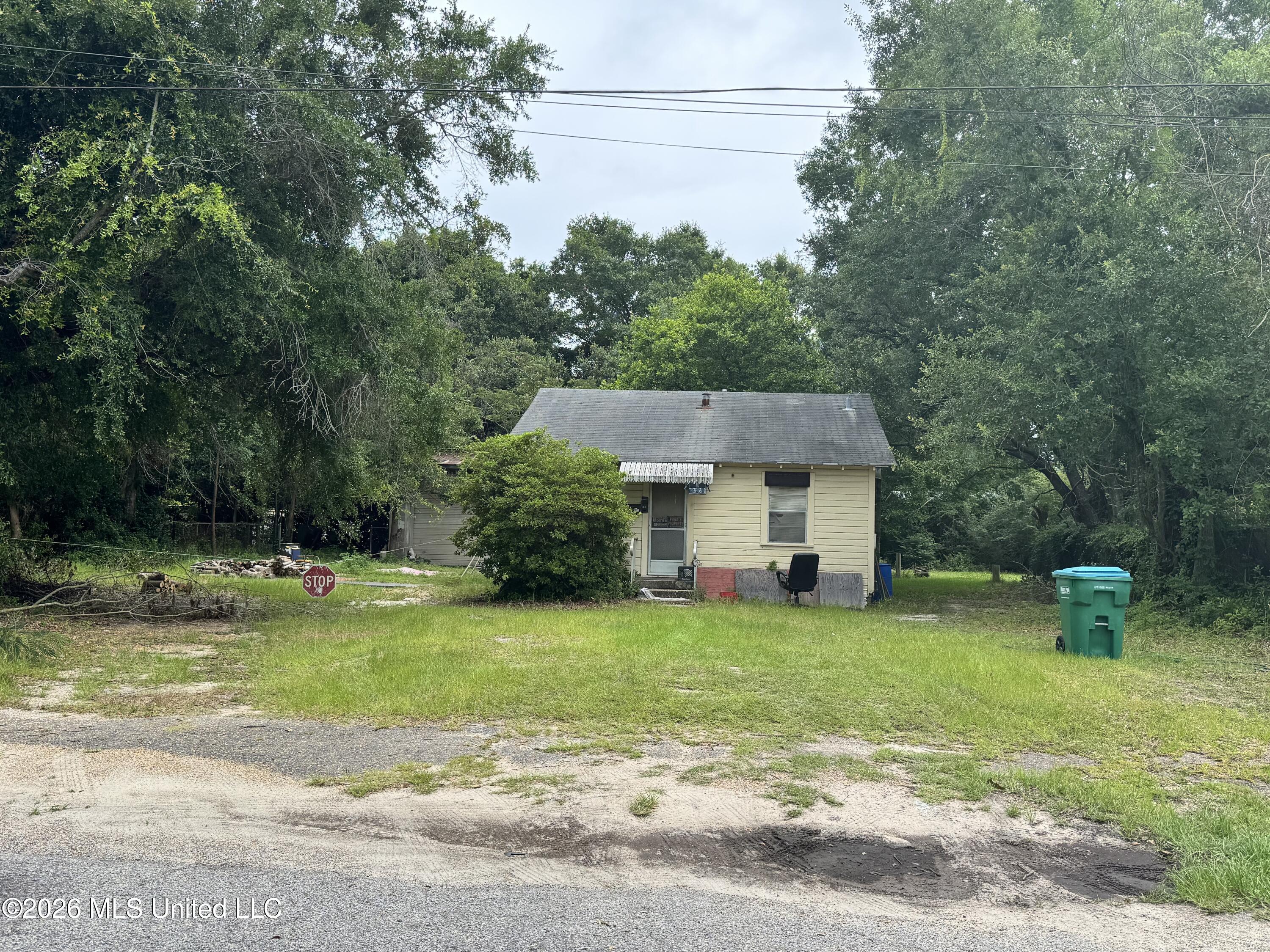 1918 Pass Road Property Photo 4
