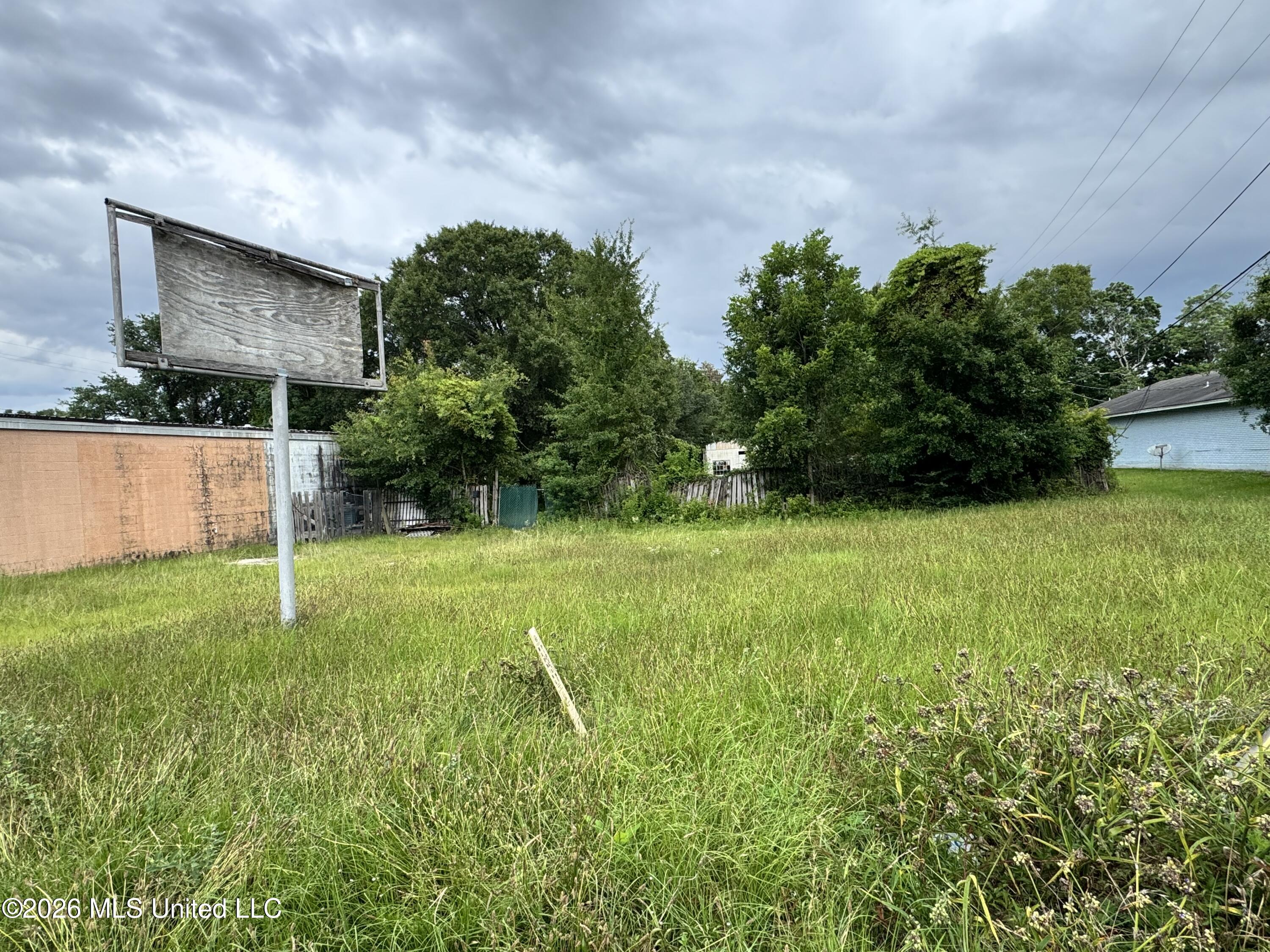 1918 Pass Road Property Photo 7