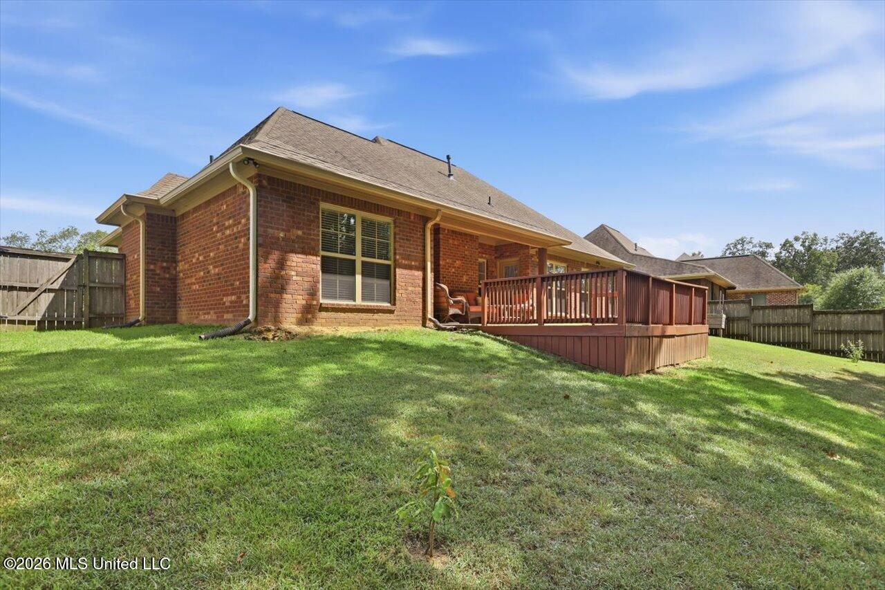 228 Stillhouse Creek Drive Property Photo 23