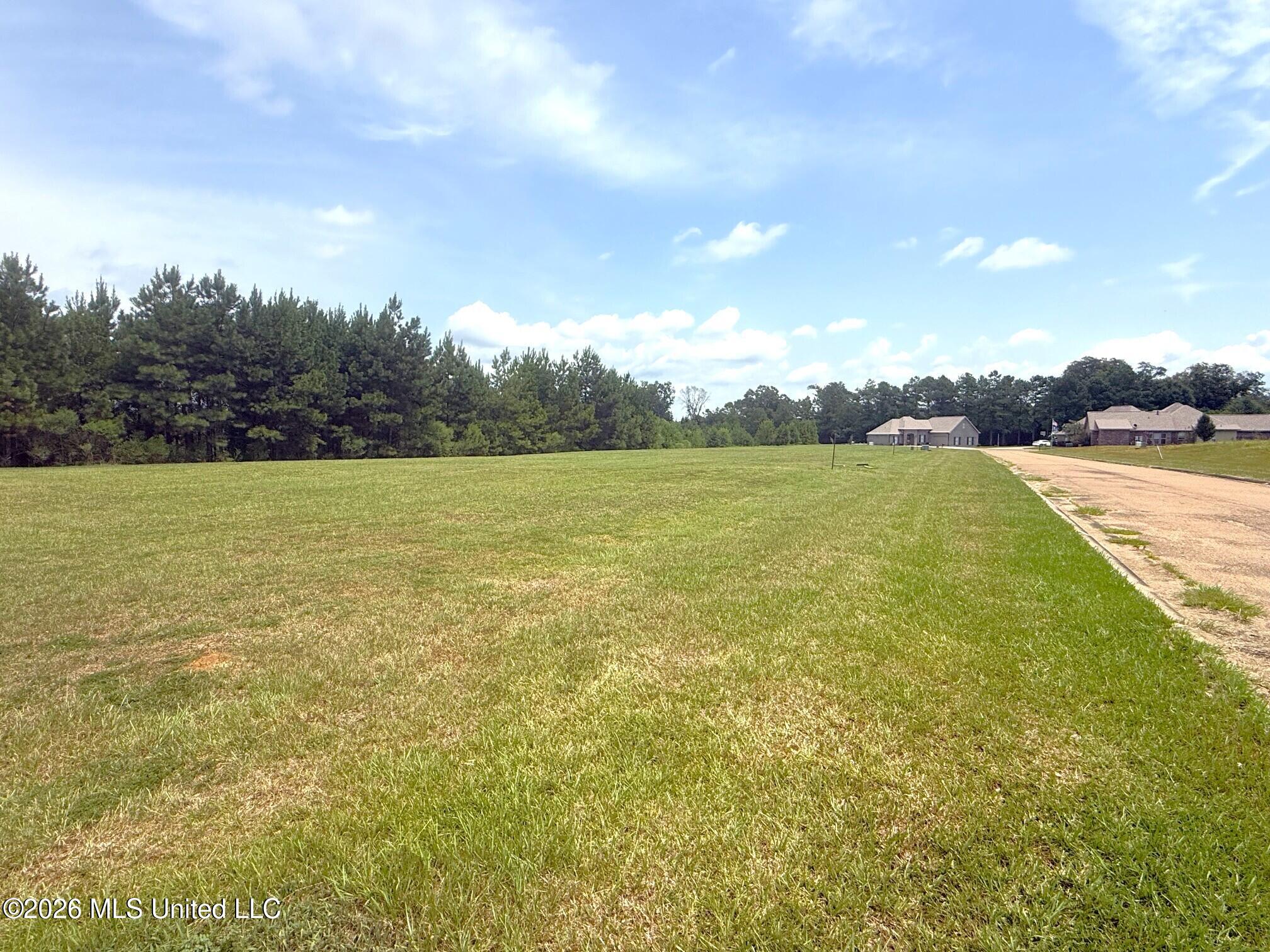 Fairway Cove Property Photo 2