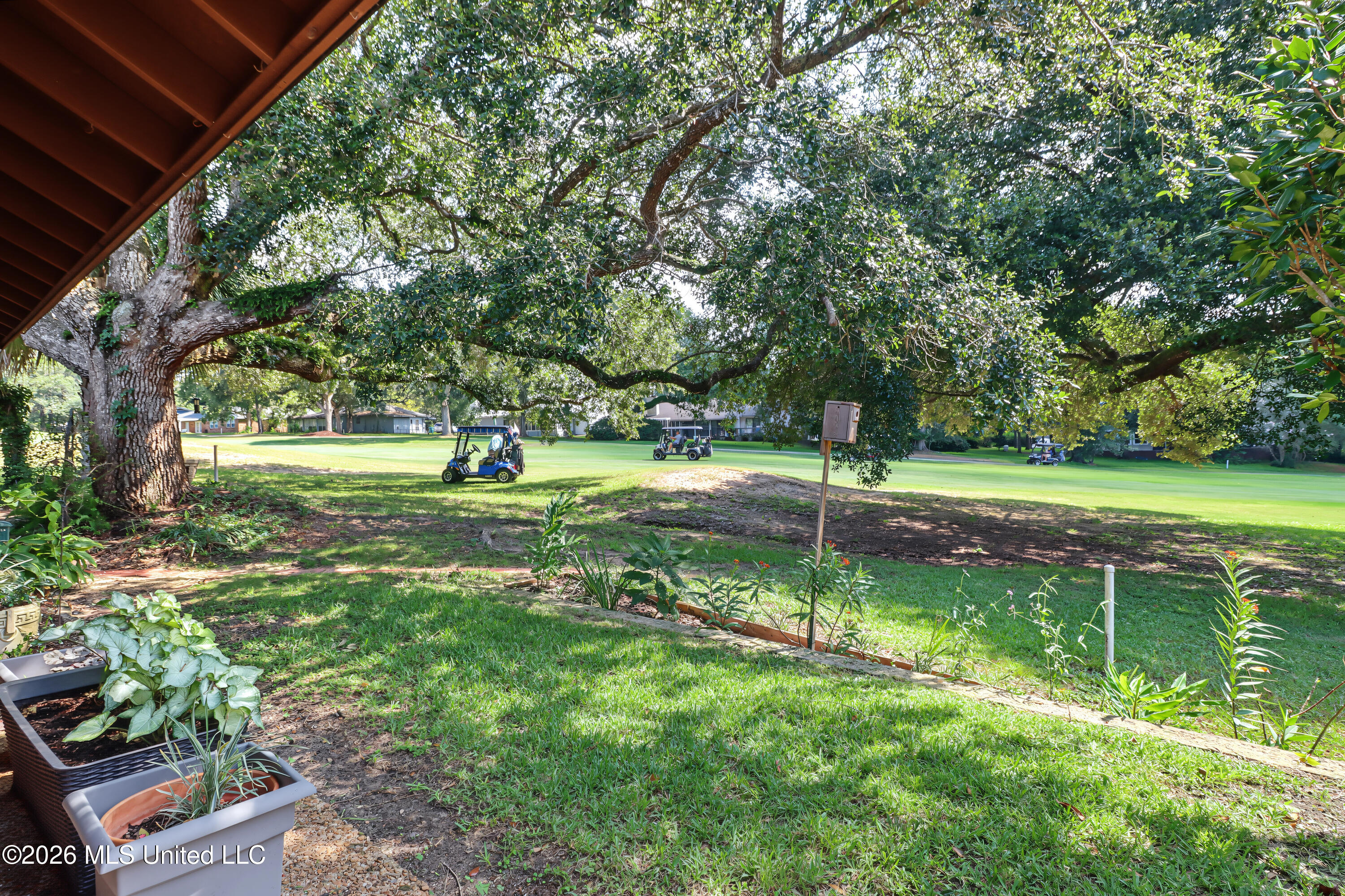 5510 E Golf Club Dr Property Photo 23