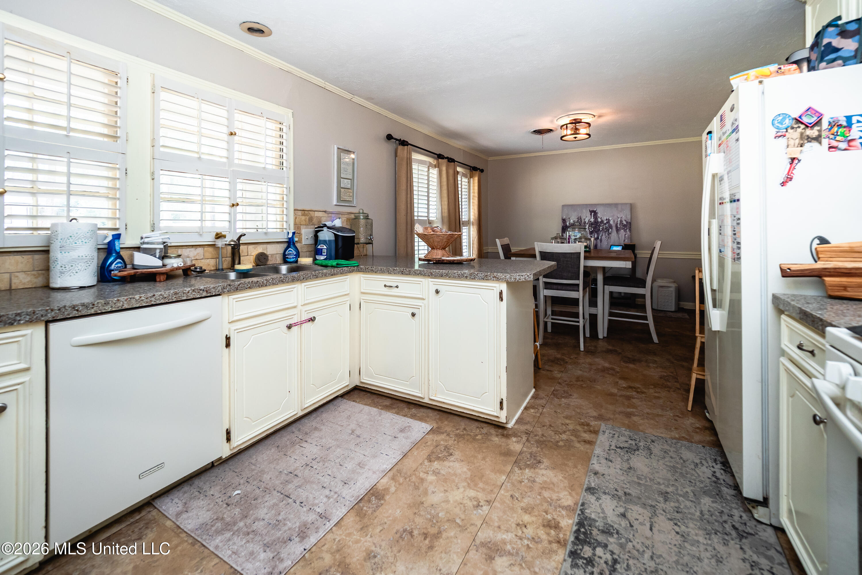 1918 Bellewood Drive Property Photo 14