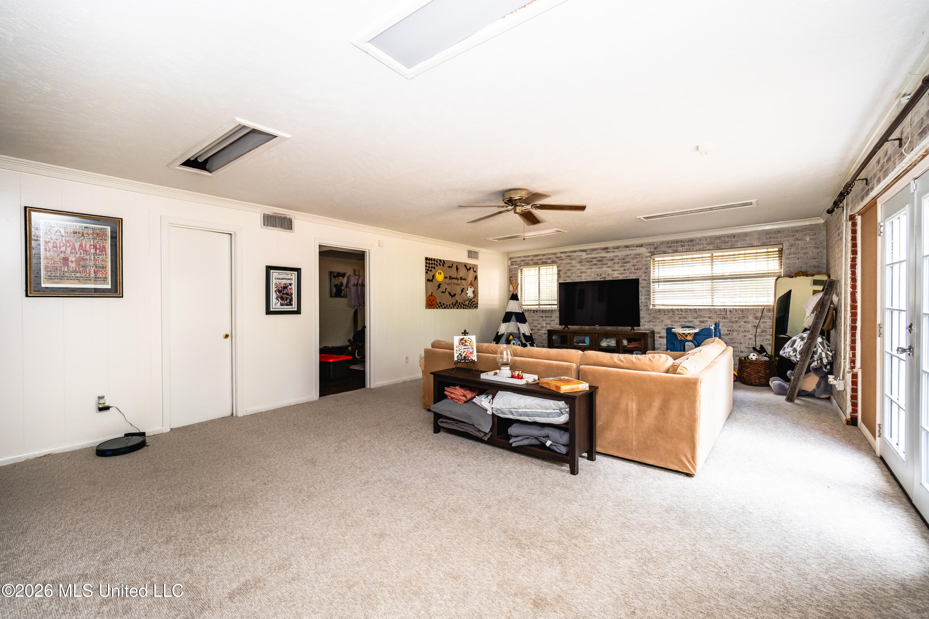 1918 Bellewood Drive Property Photo 22