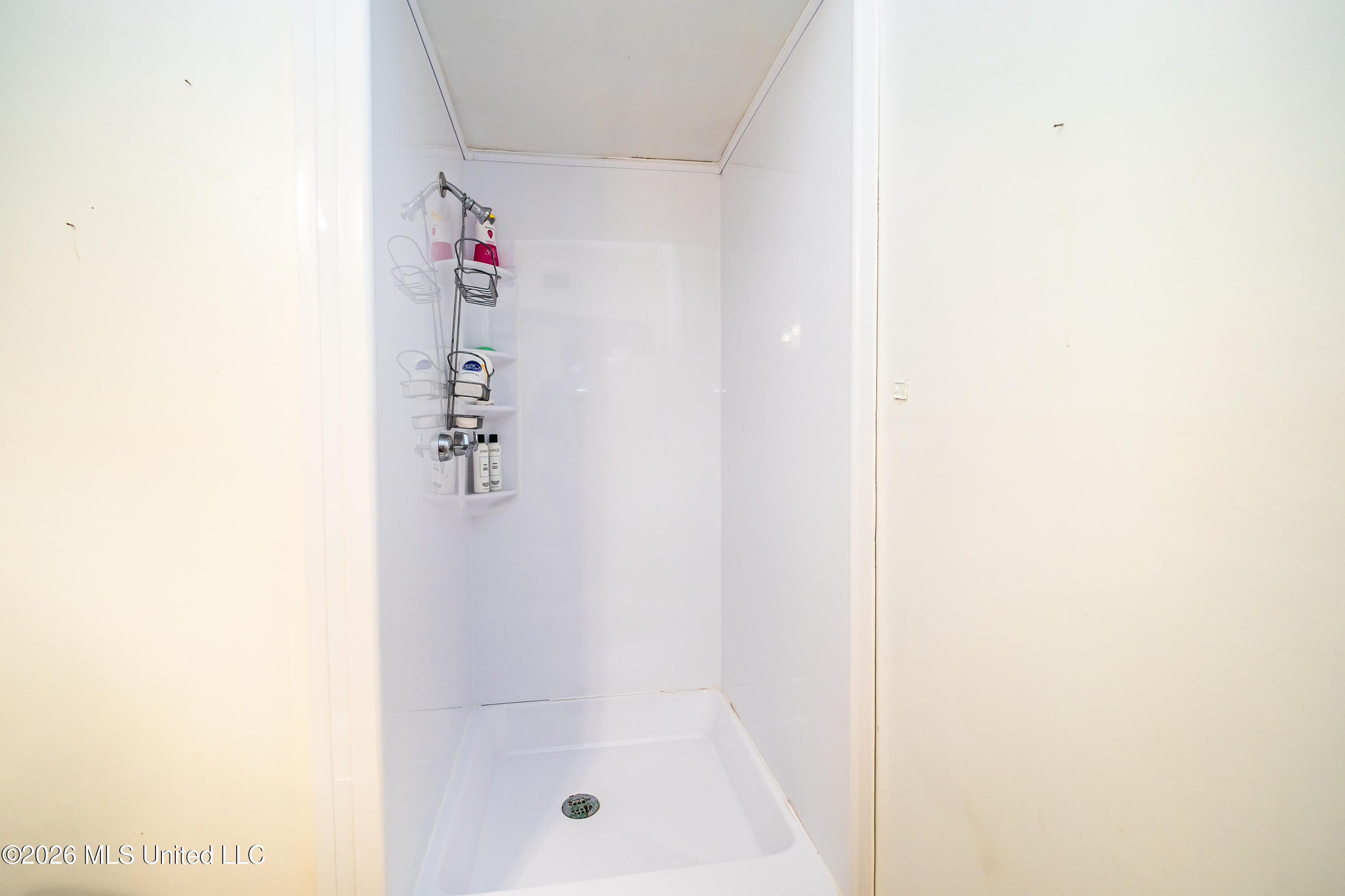 1918 Bellewood Drive Property Photo 27