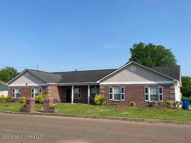 106 6th Street Property Photo 1