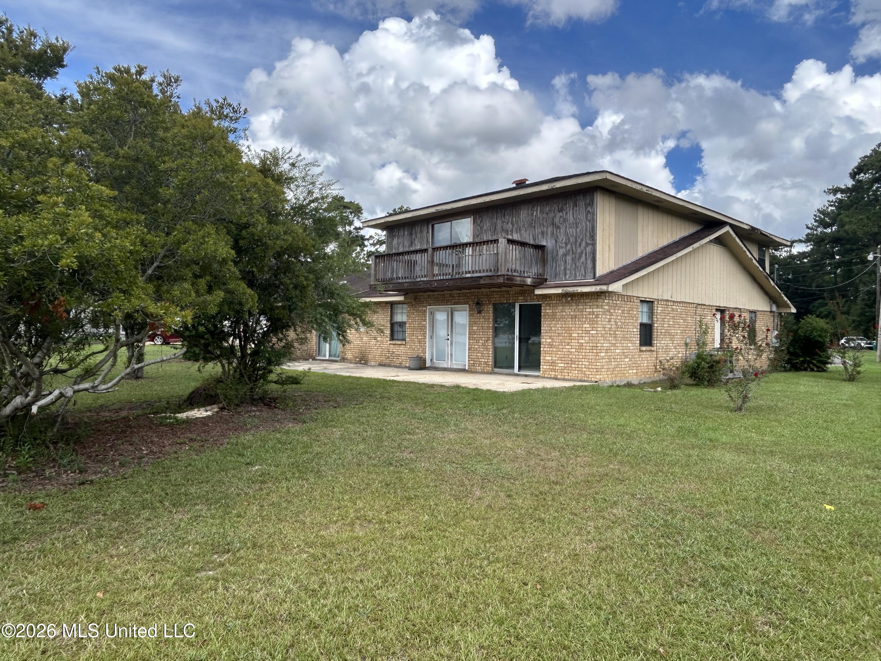 123 Peninsula Drive Property Photo 3