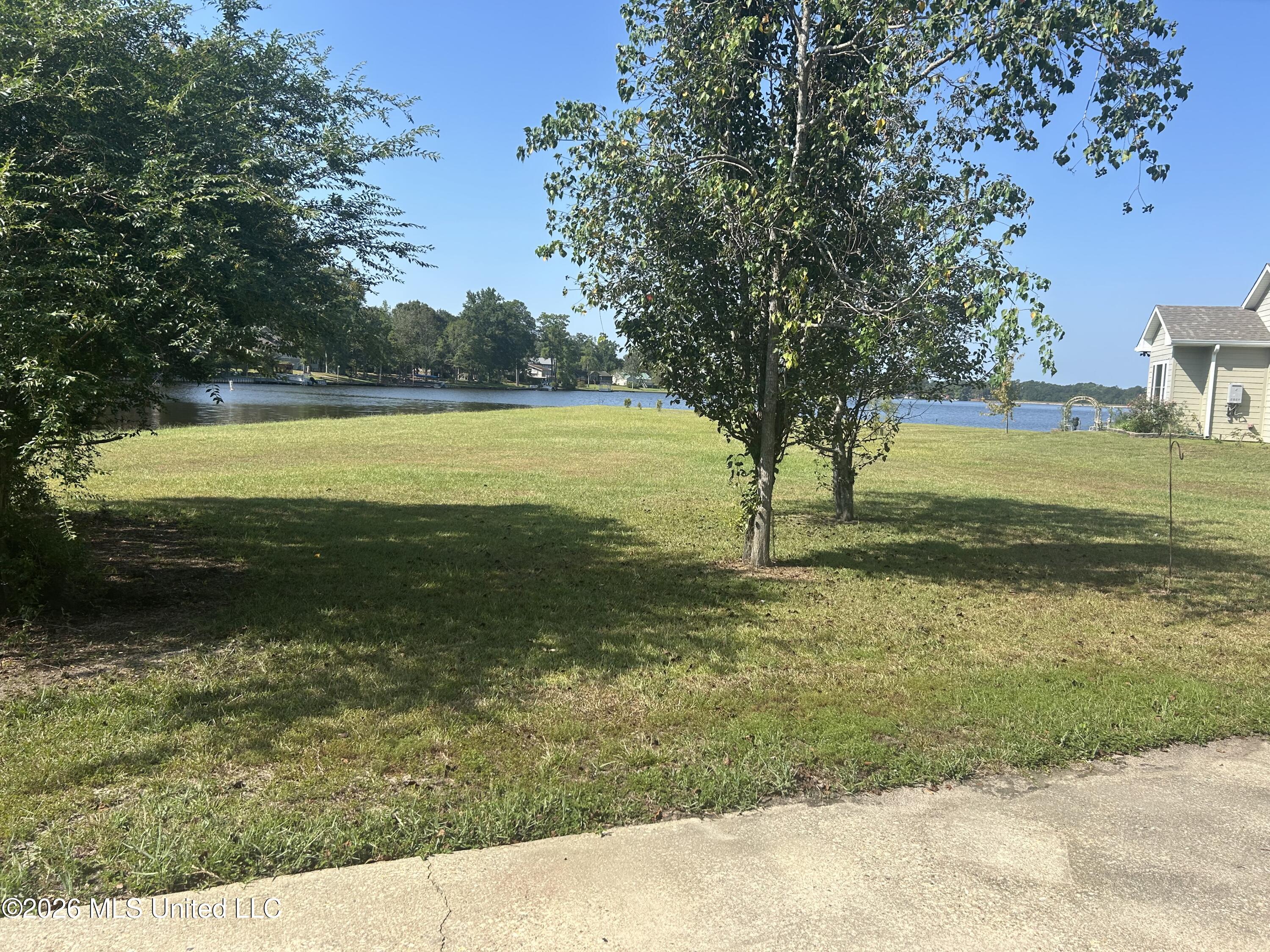 123 Peninsula Drive Property Photo 11