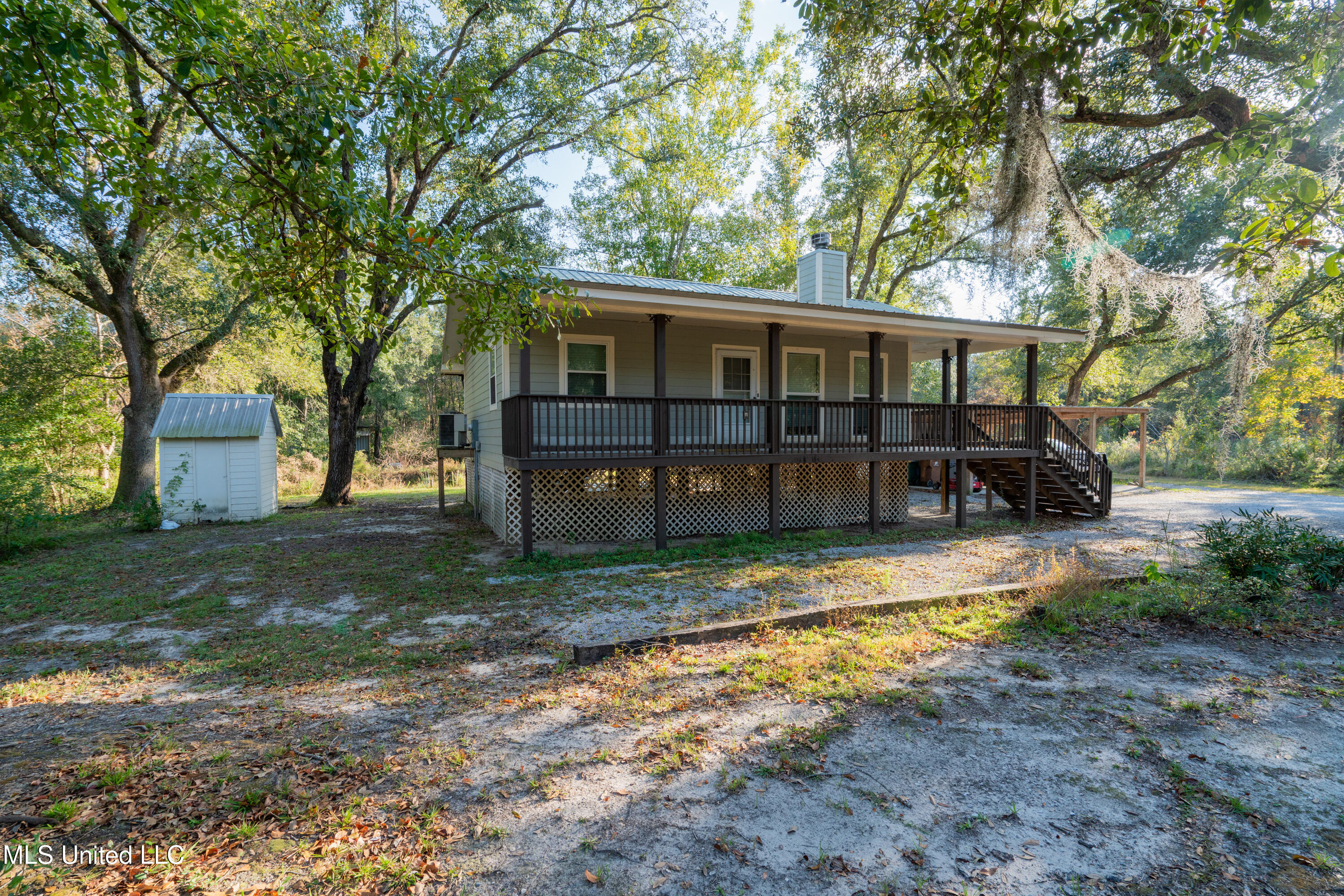 23349 Bells Ferry Road Property Photo 2