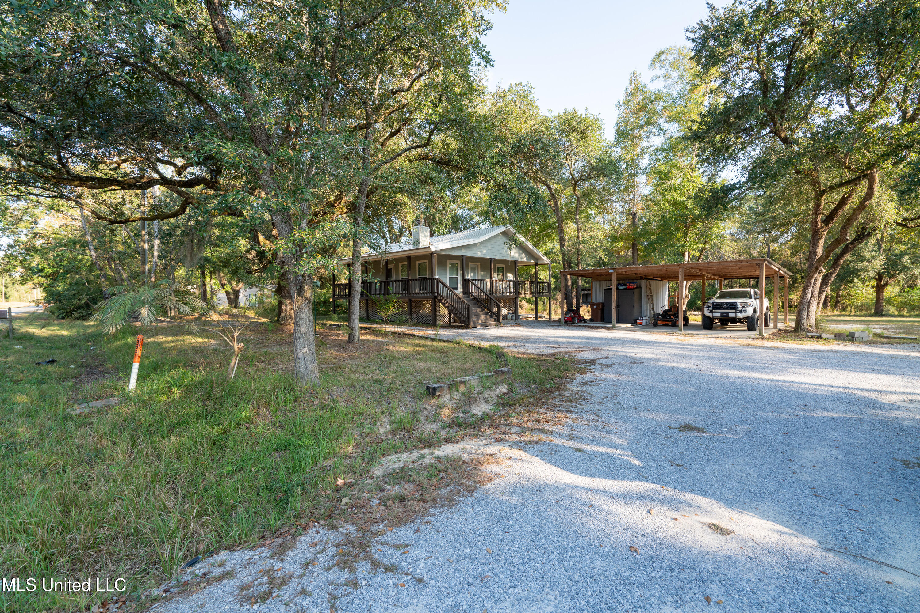 23349 Bells Ferry Road Property Photo 3