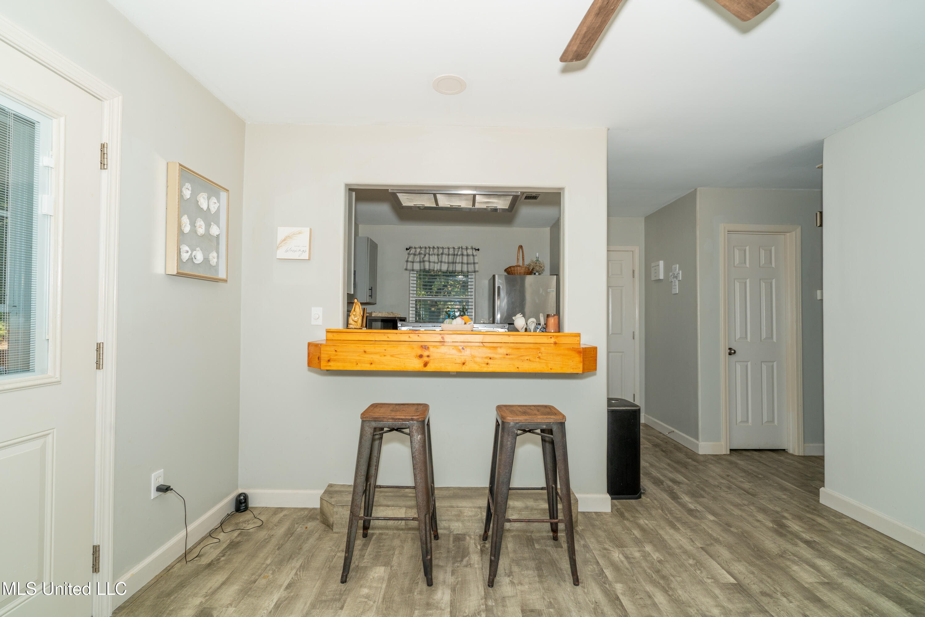 23349 Bells Ferry Road Property Photo 6