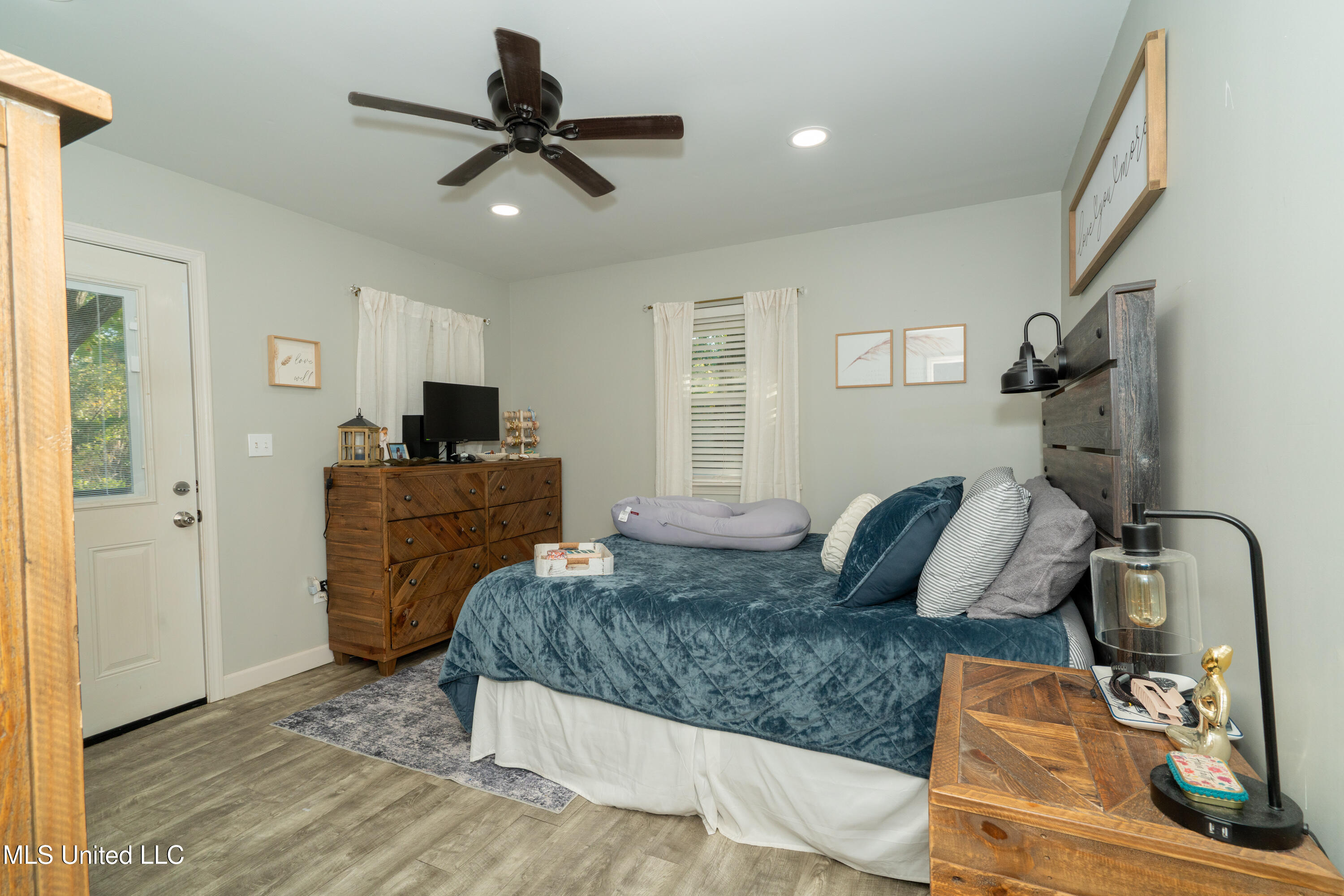 23349 Bells Ferry Road Property Photo 12