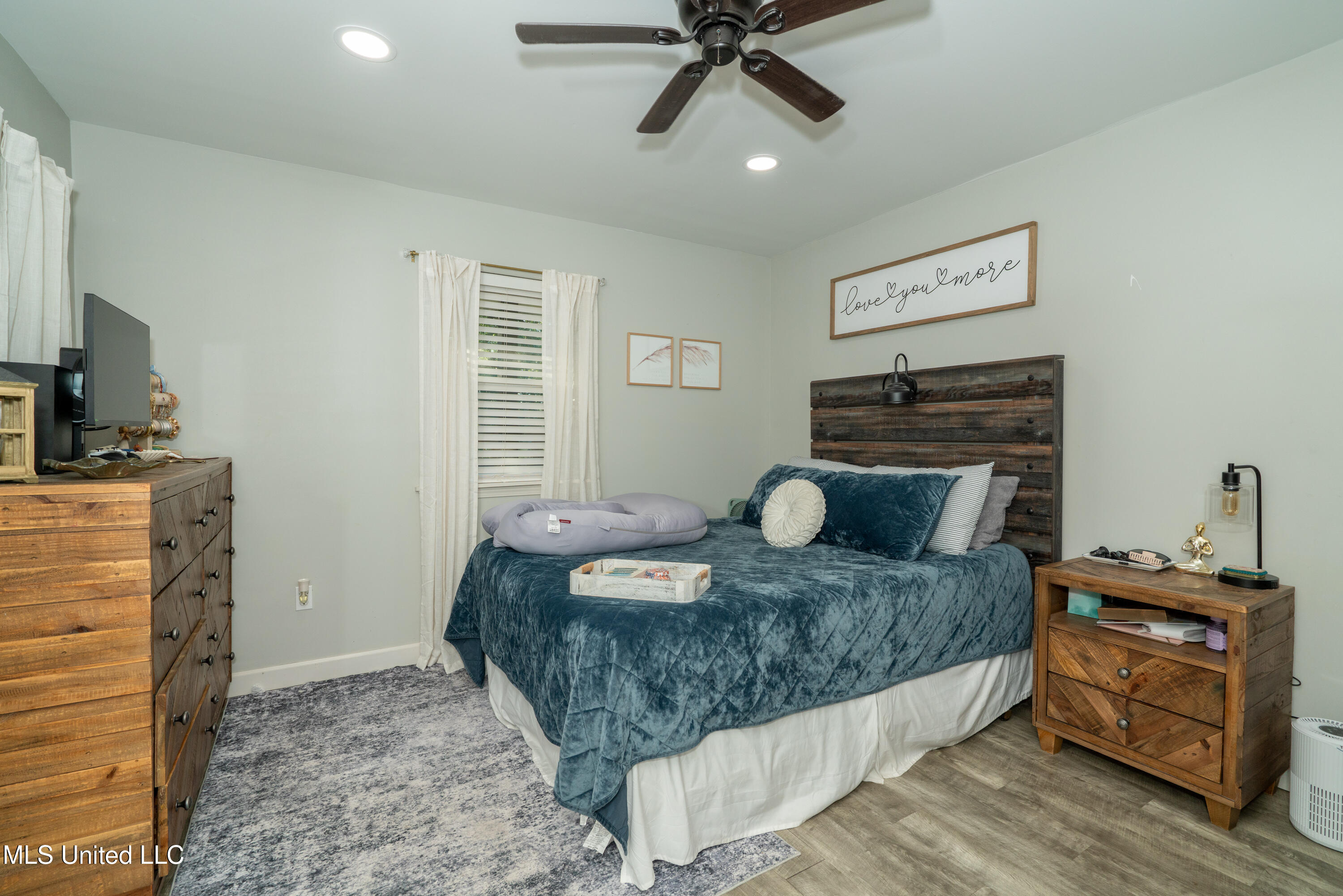 23349 Bells Ferry Road Property Photo 13