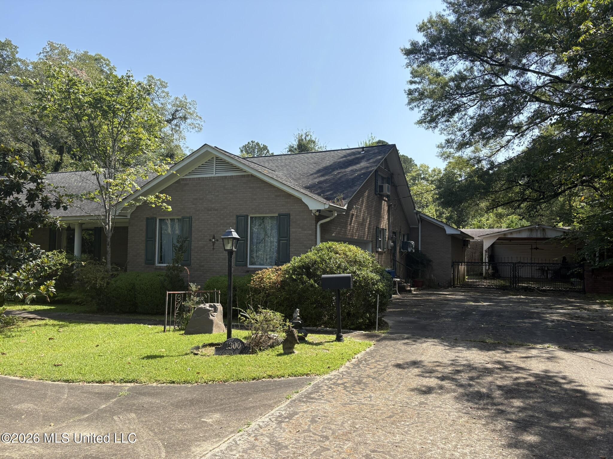1300 S Meridian Street Property Photo 21