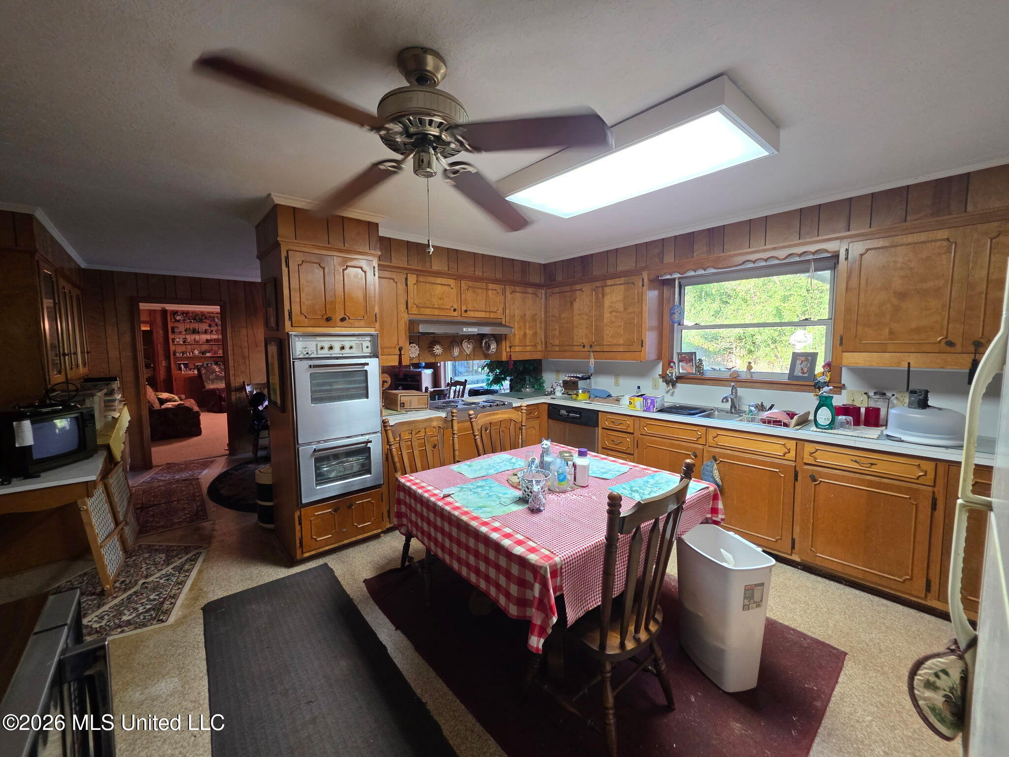 1300 S Meridian Street Property Photo 27