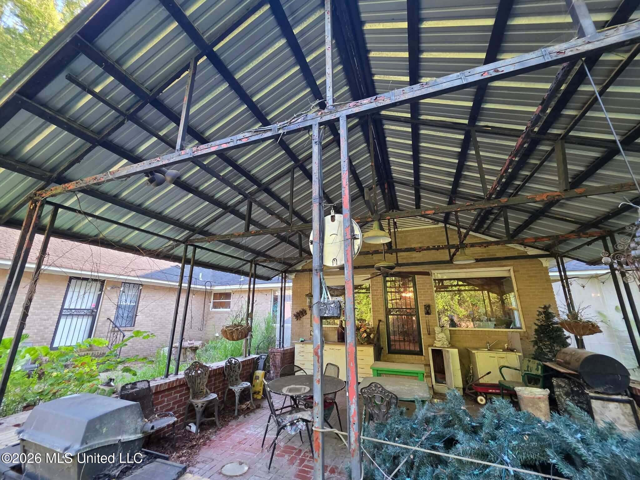 1300 S Meridian Street Property Photo 47