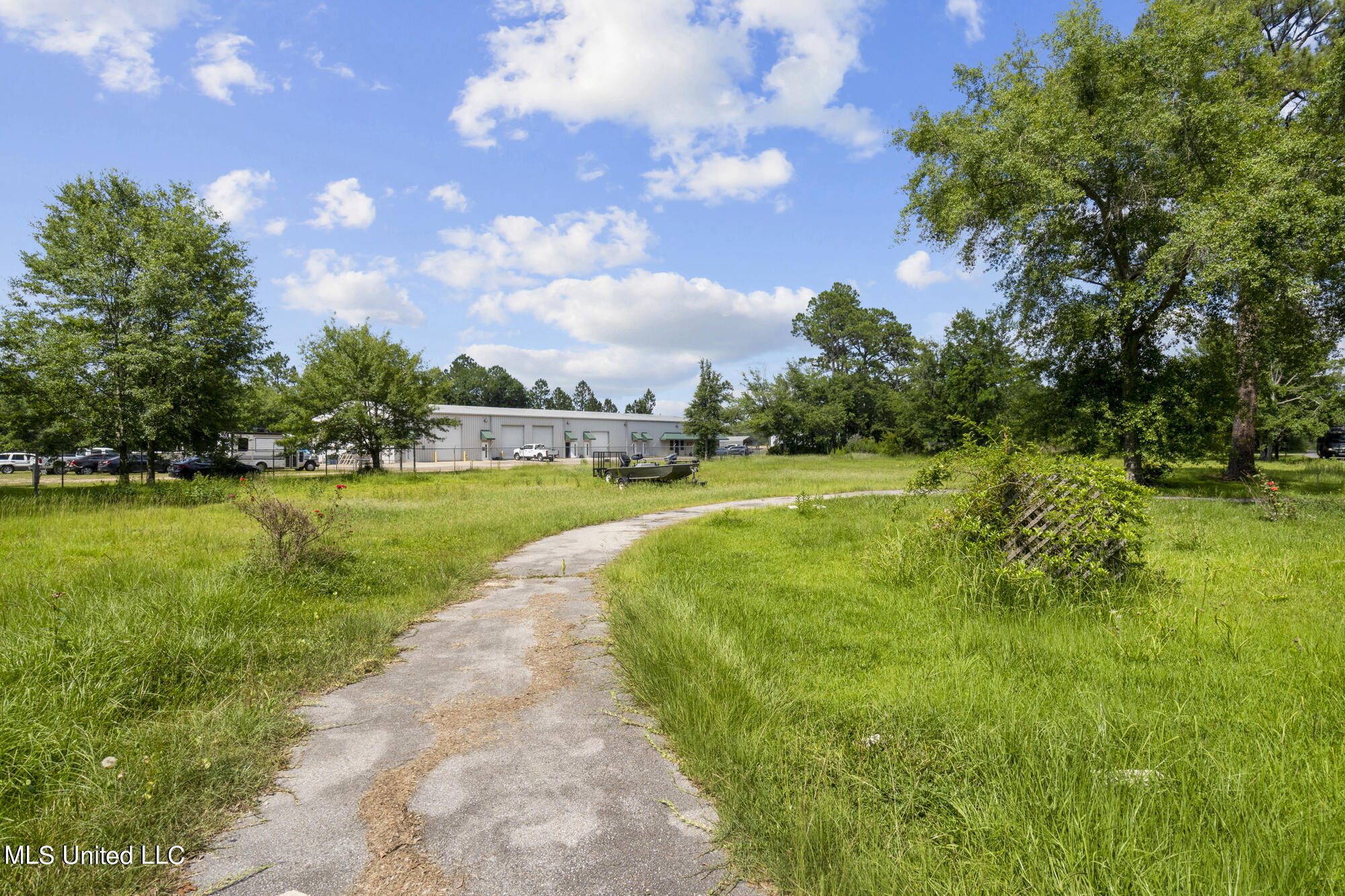 5002 Frison Avenue Property Photo 9