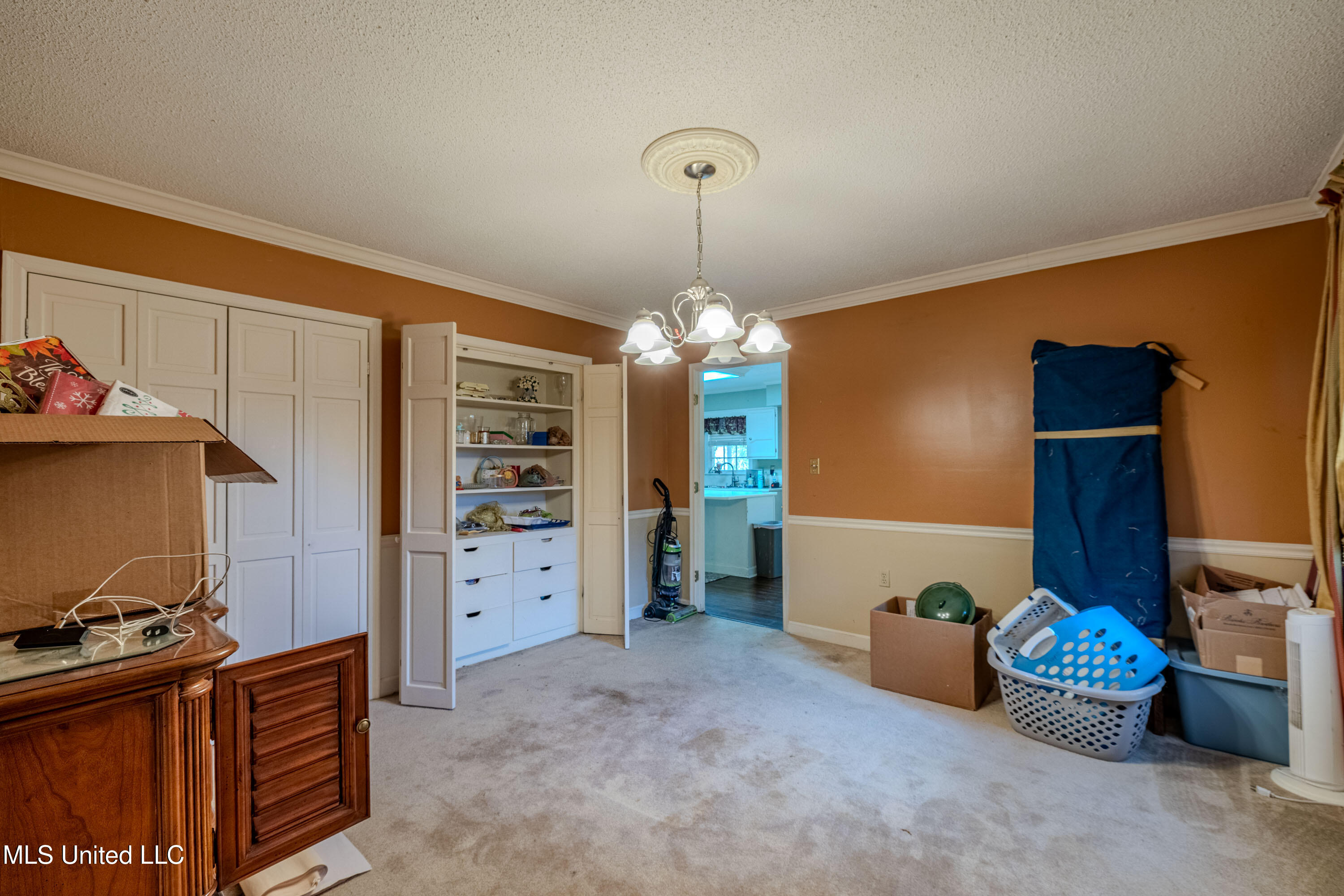 1411 Memorial Drive Property Photo 6