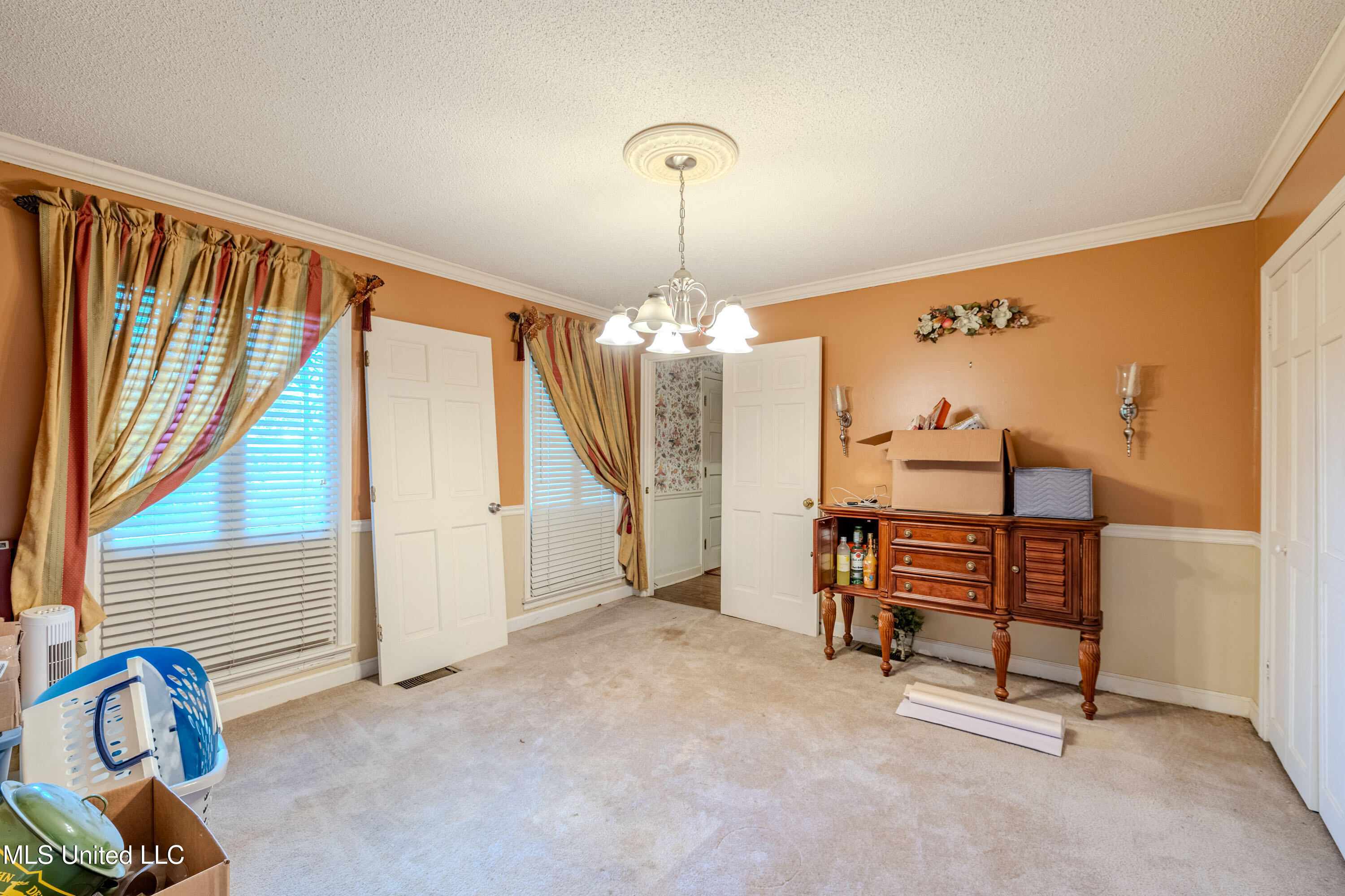 1411 Memorial Drive Property Photo 7