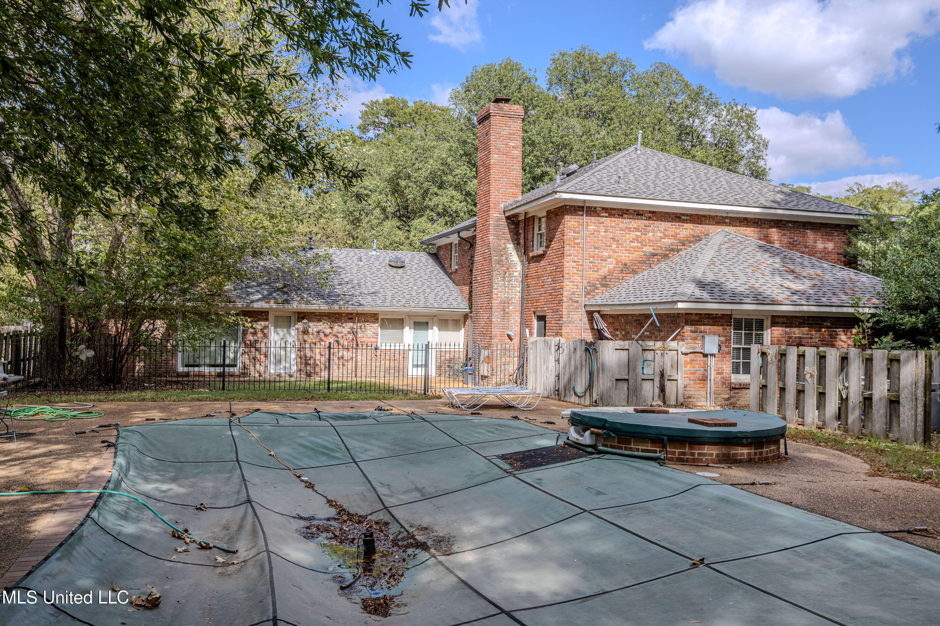 1411 Memorial Drive Property Photo 39