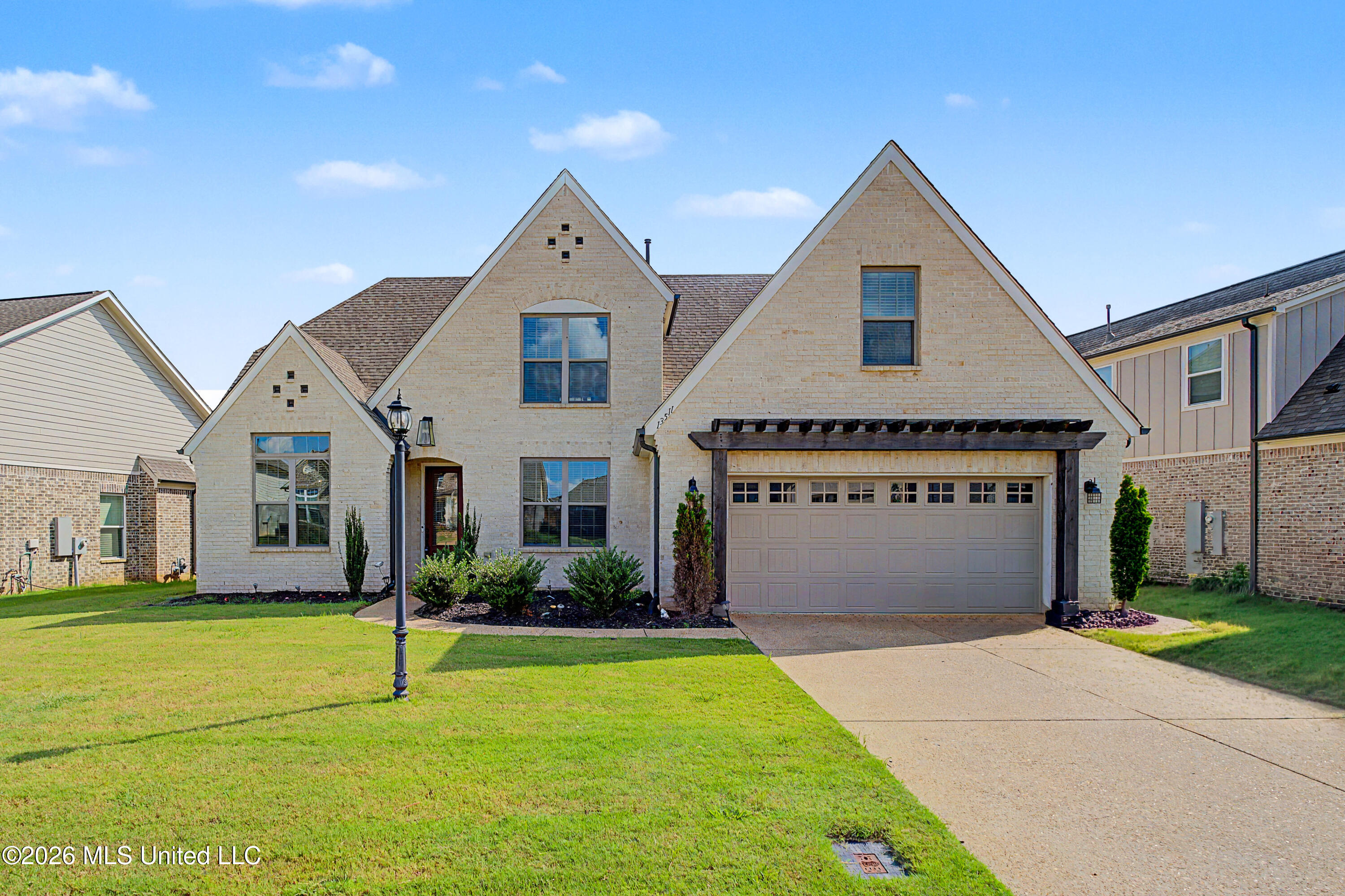 13511 Birch Bend Property Photo 1