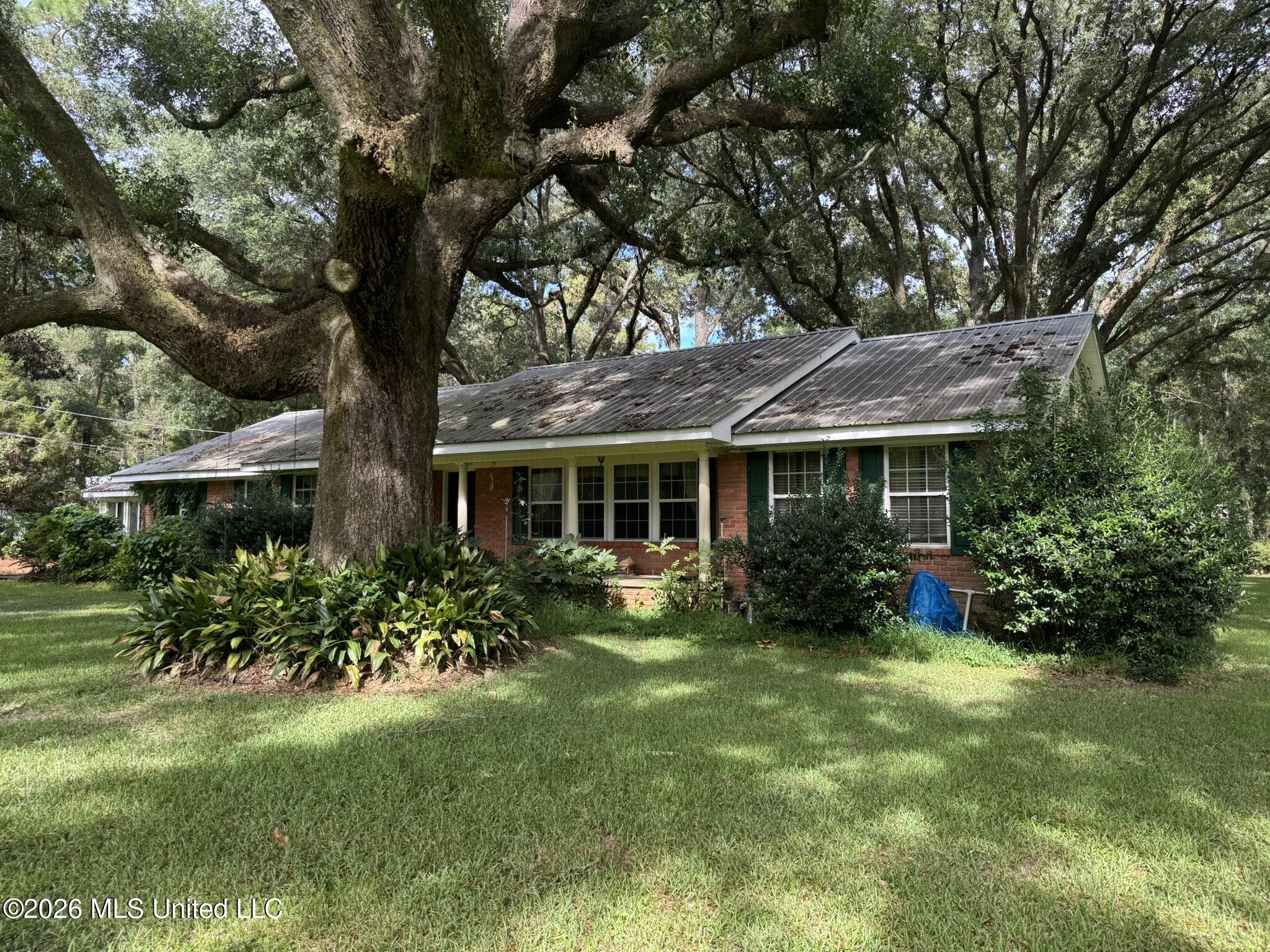 22500 Jones Lane Property Photo 2