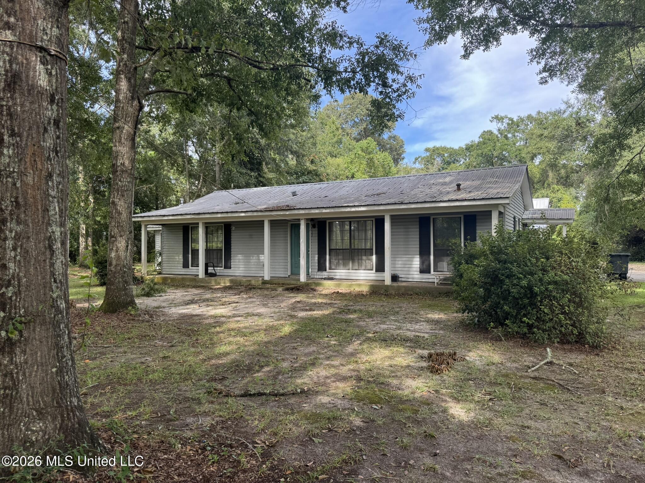 22500 Jones Lane Property Photo 6