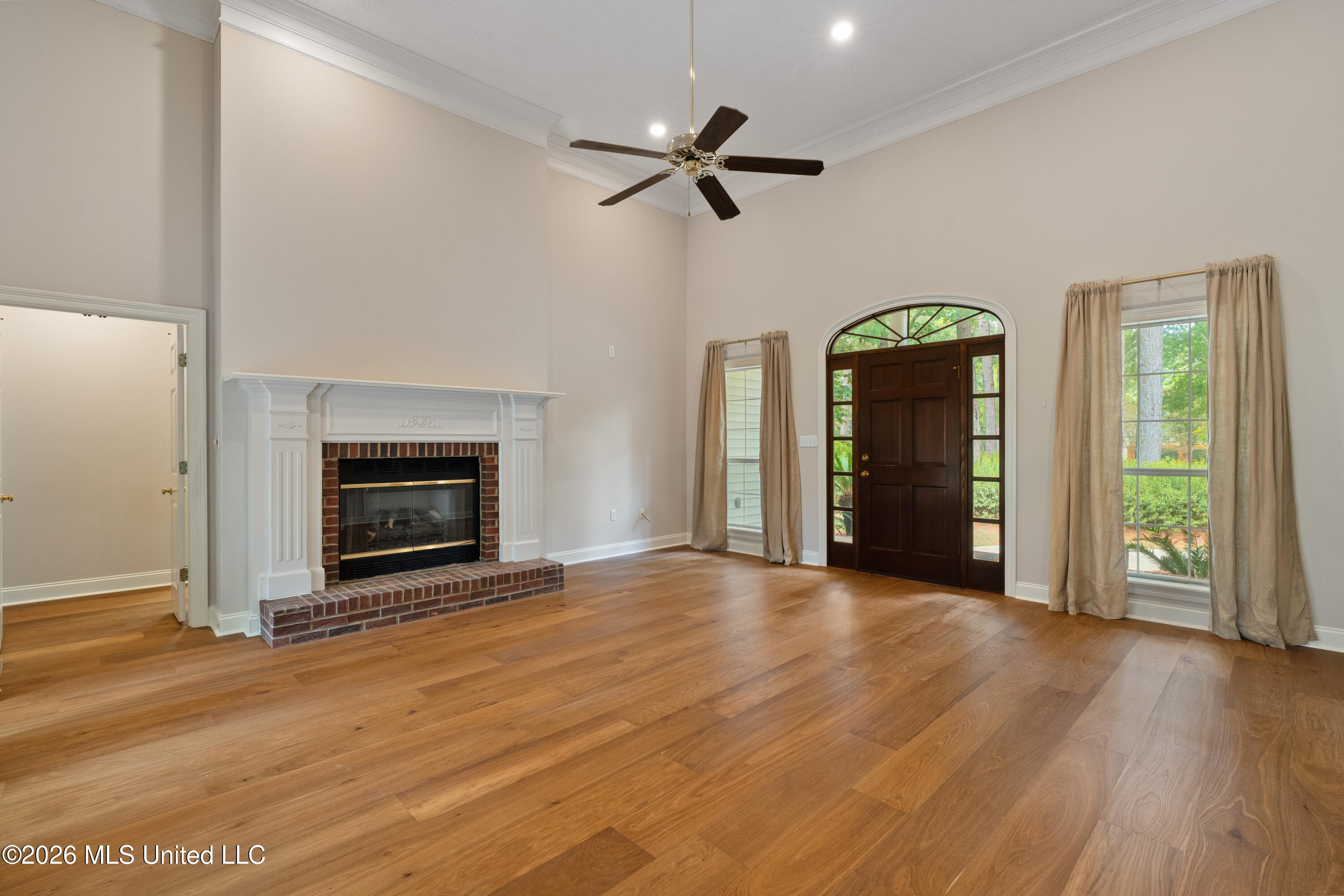 4 Woodleaf Street Property Photo 7