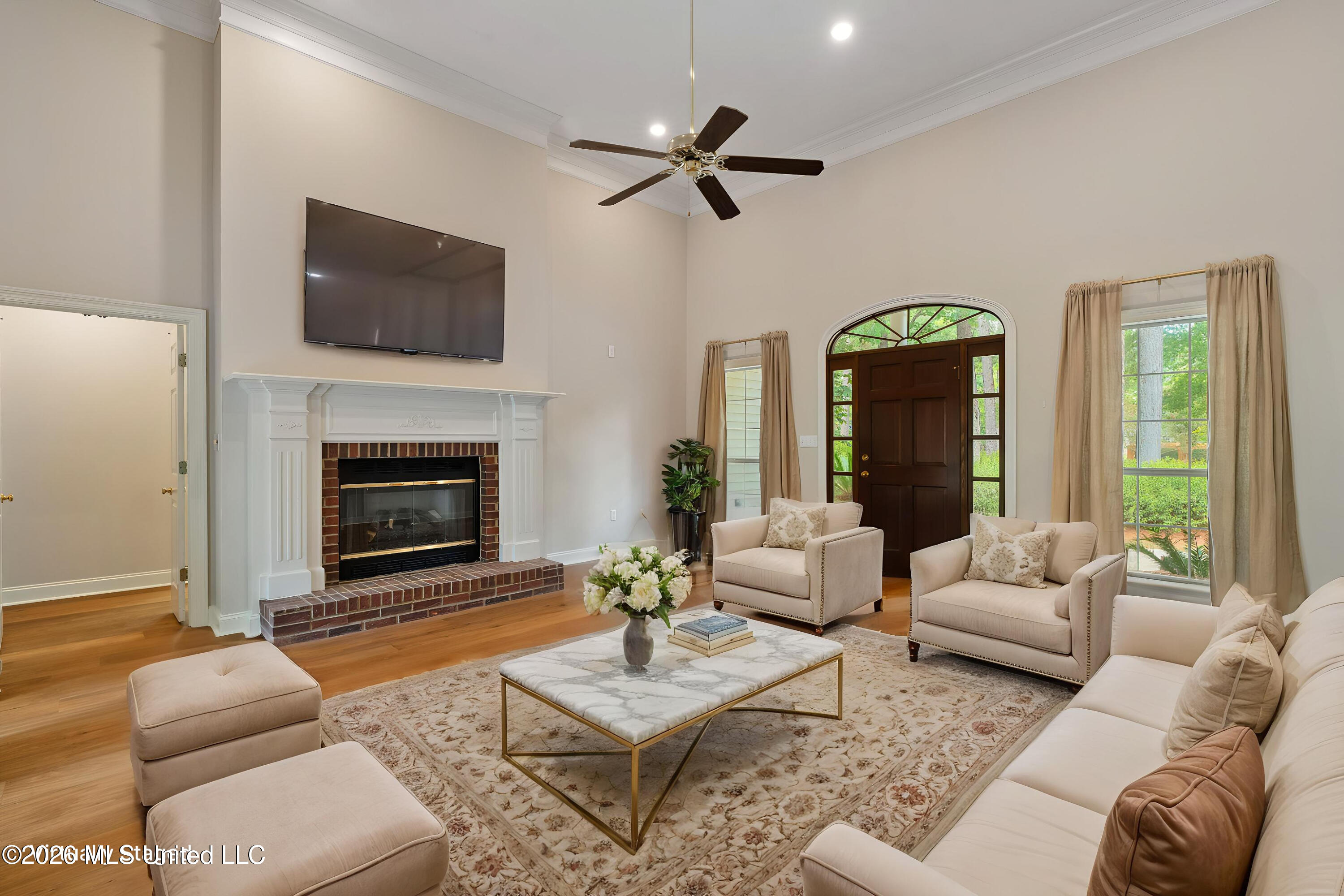 4 Woodleaf Street Property Photo 8