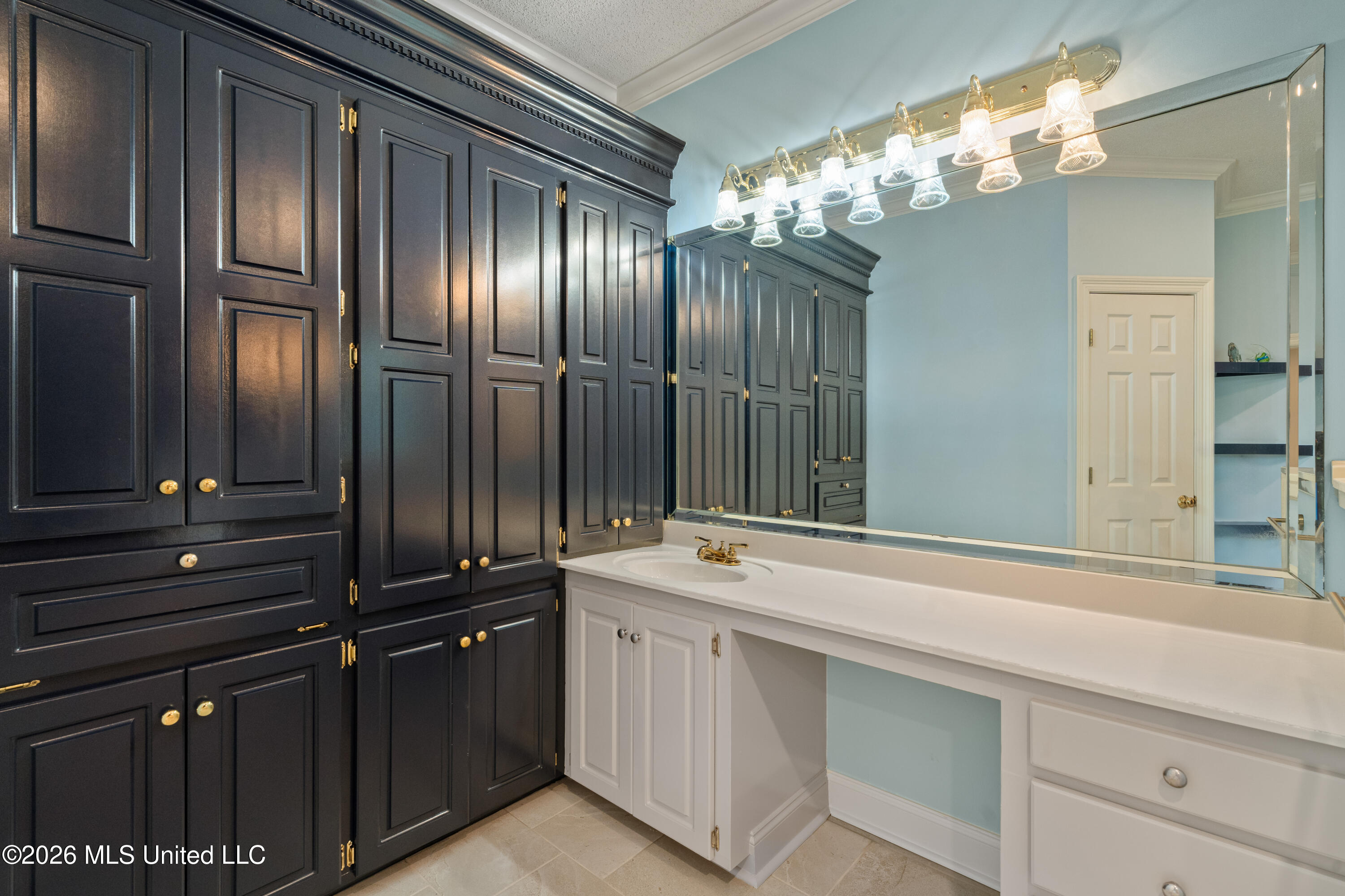 4 Woodleaf Street Property Photo 22