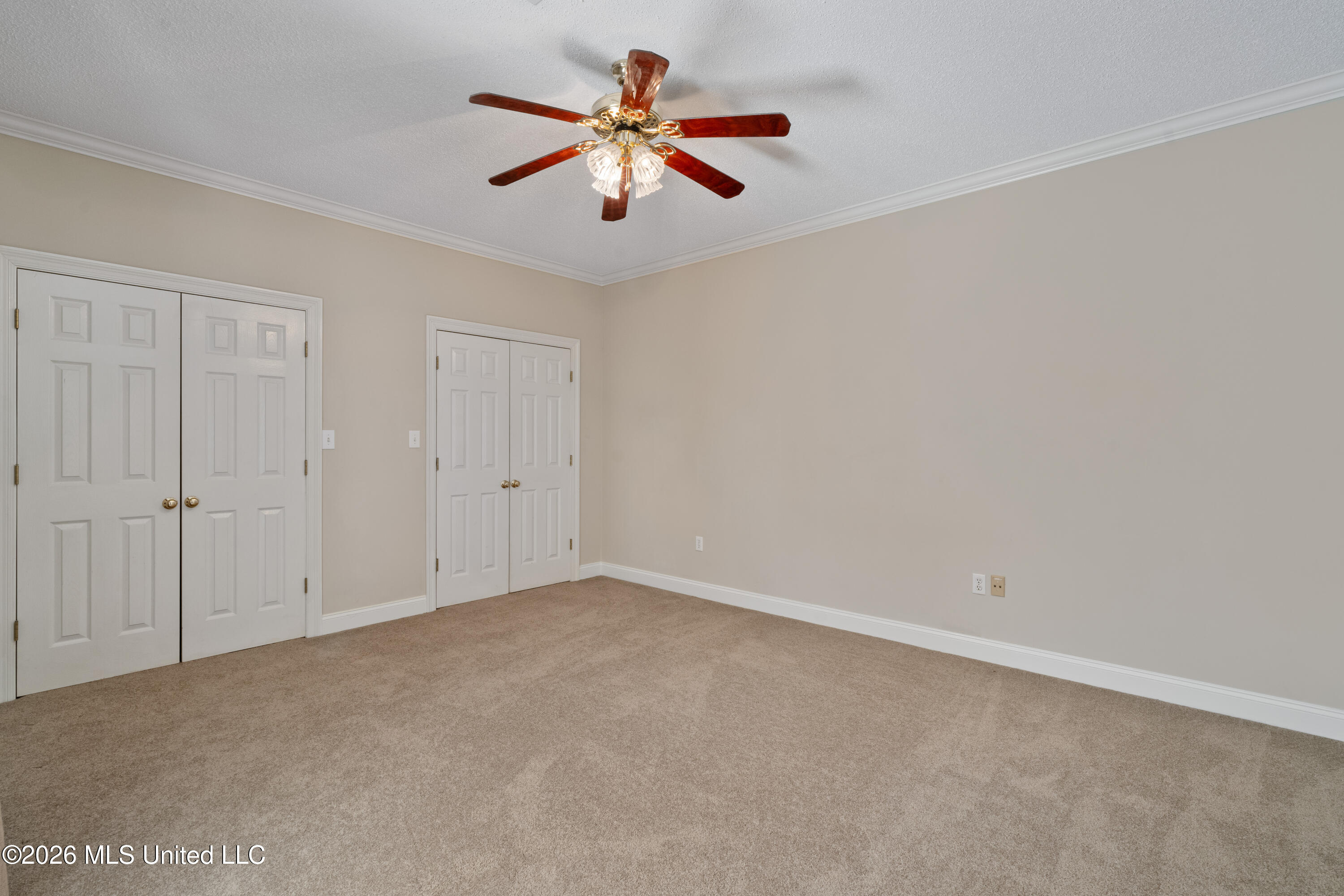 4 Woodleaf Street Property Photo 24