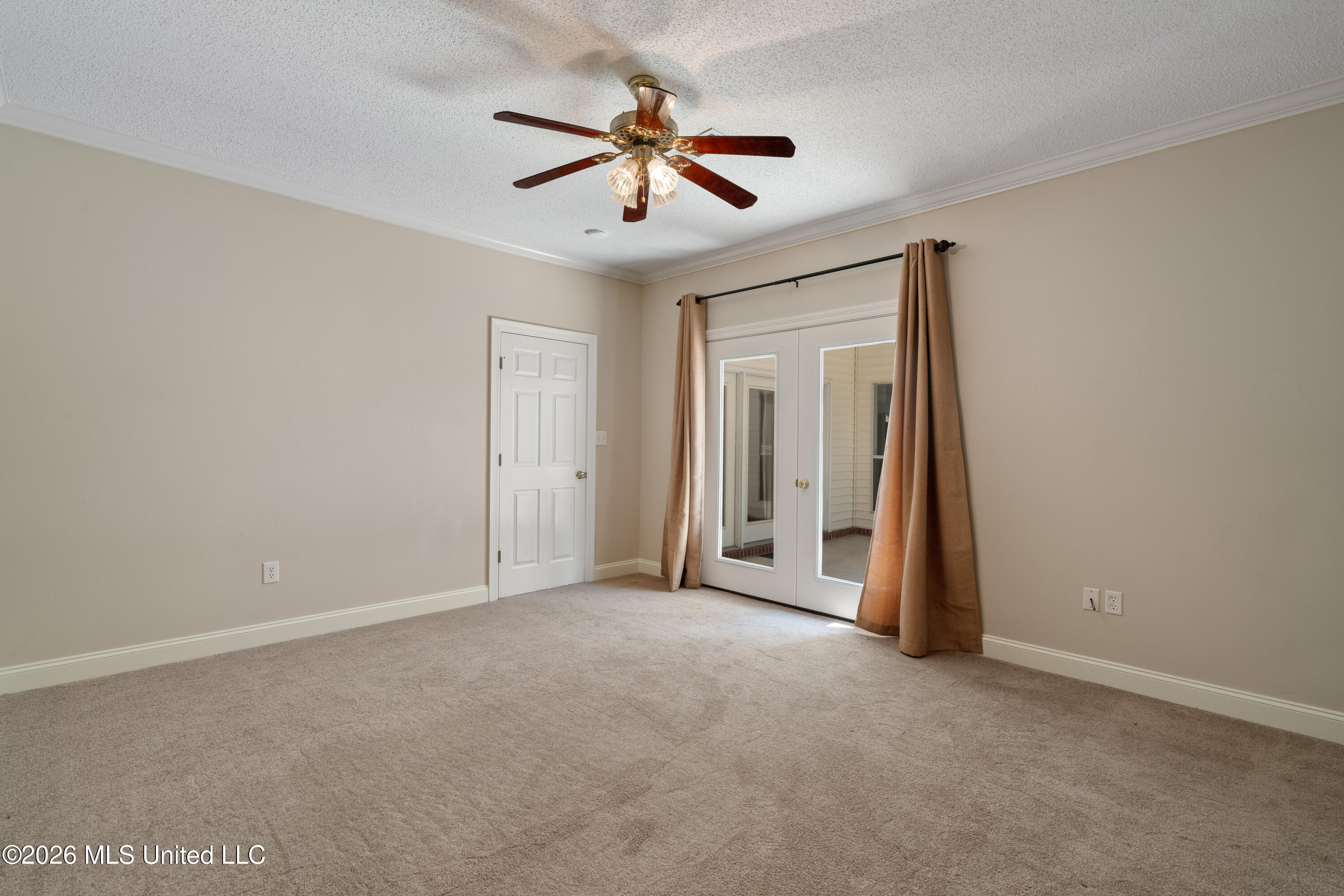 4 Woodleaf Street Property Photo 26