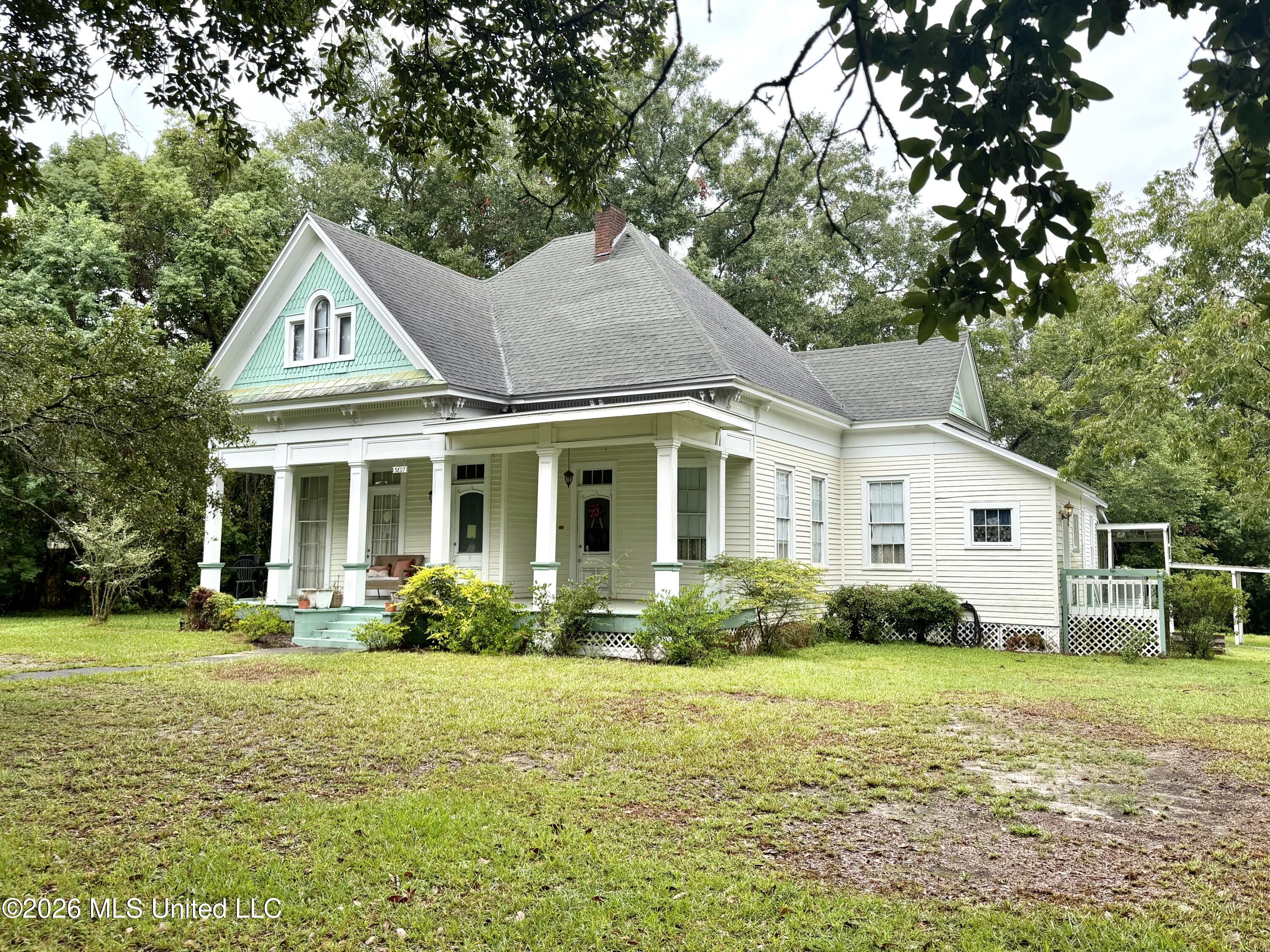 3807 Dantzler Street Property Photo 2