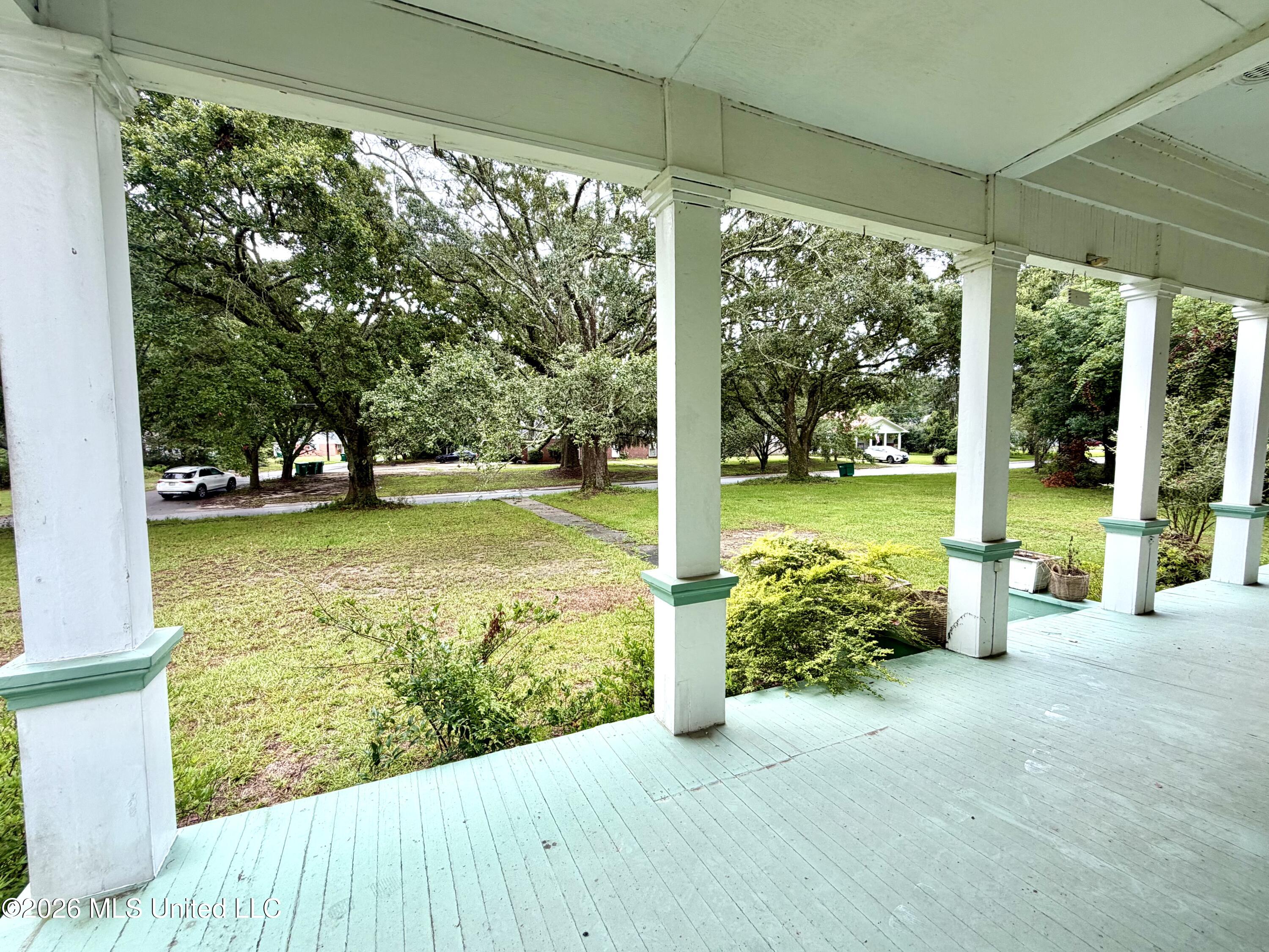 3807 Dantzler Street Property Photo 4