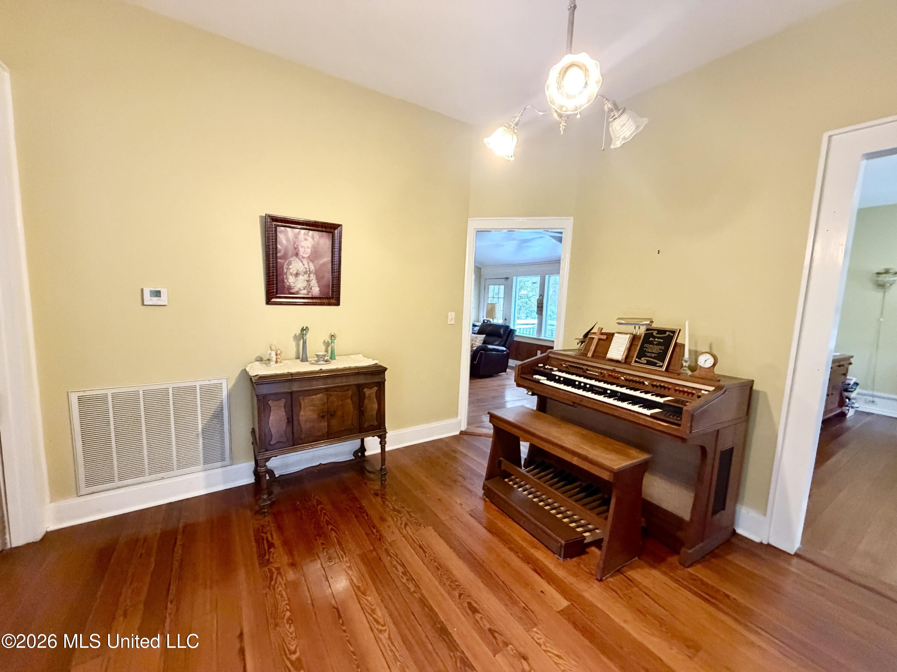 3807 Dantzler Street Property Photo 19