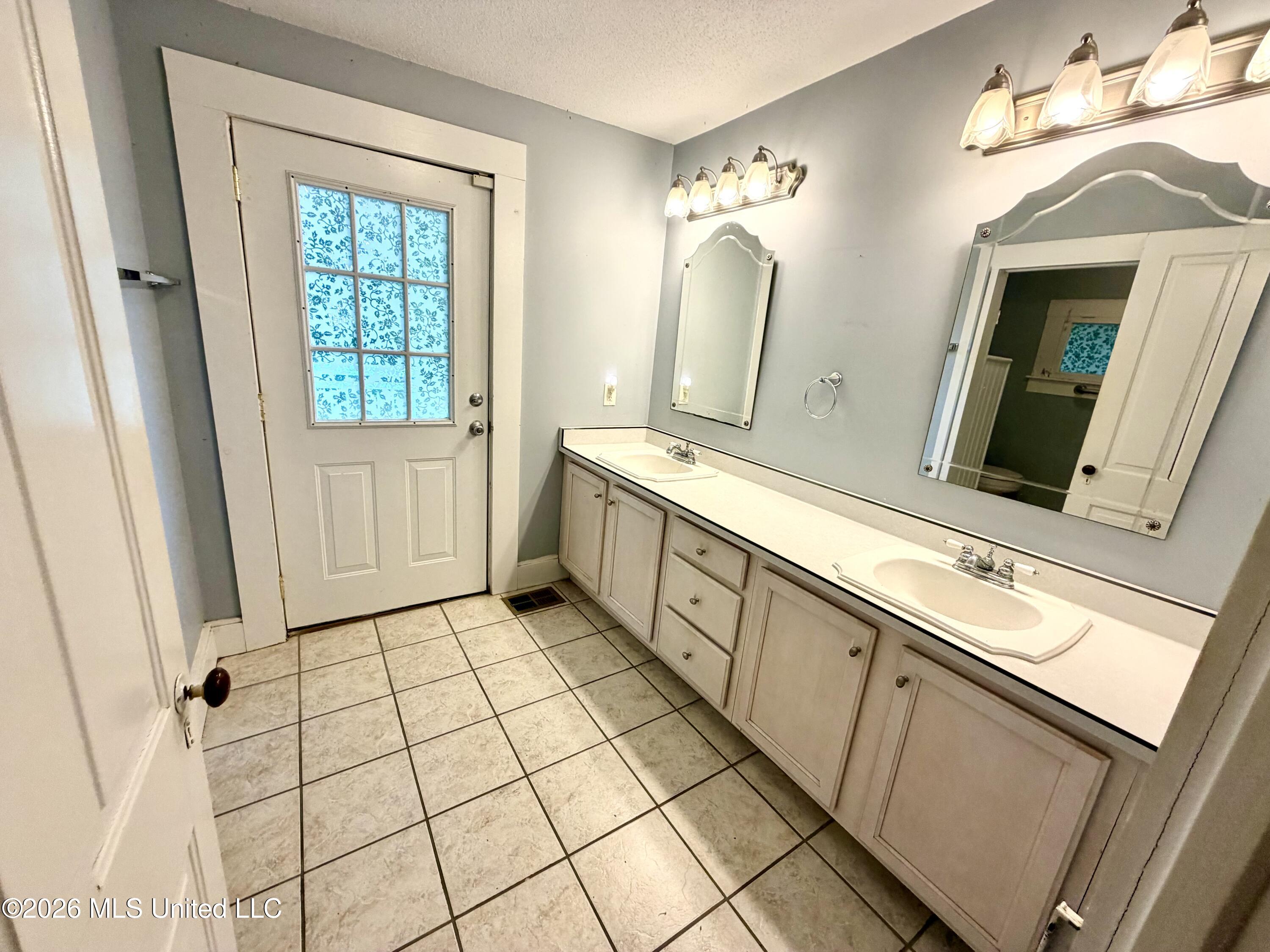 3807 Dantzler Street Property Photo 39