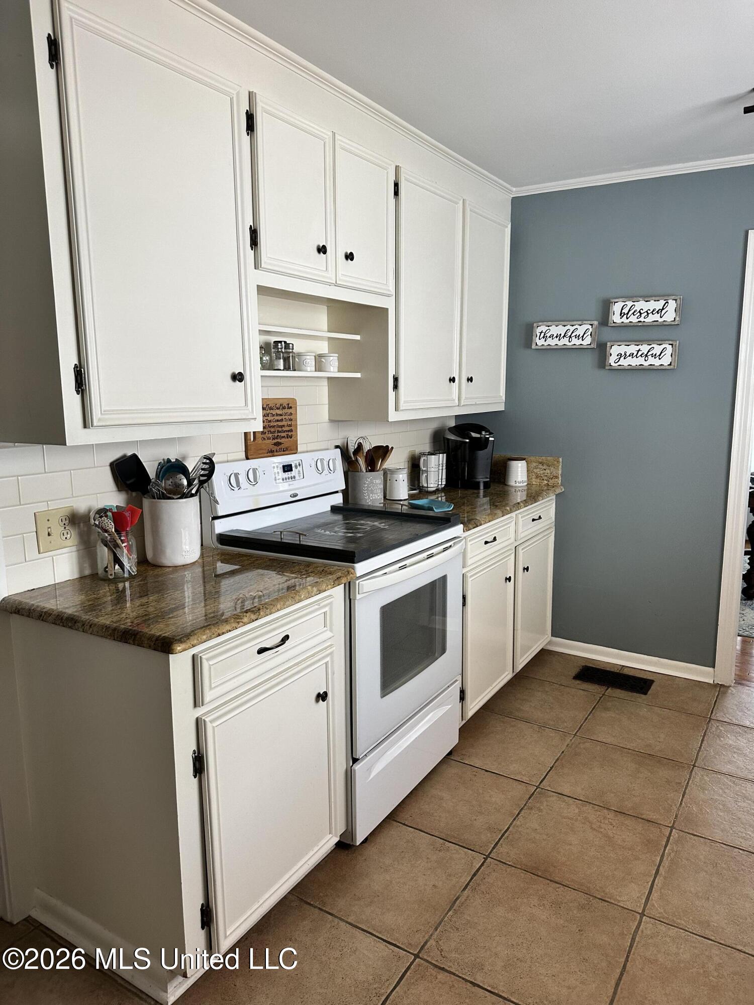 1700 Robinson Street Property Photo 15