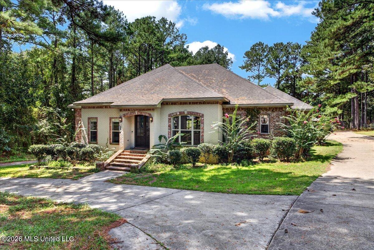 14 Bedford Forrest Lane Property Photo 2
