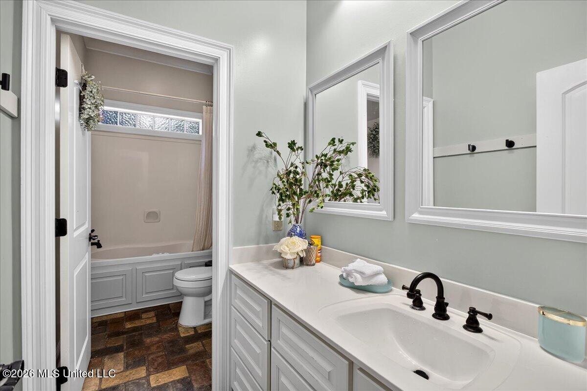 14 Bedford Forrest Lane Property Photo 18