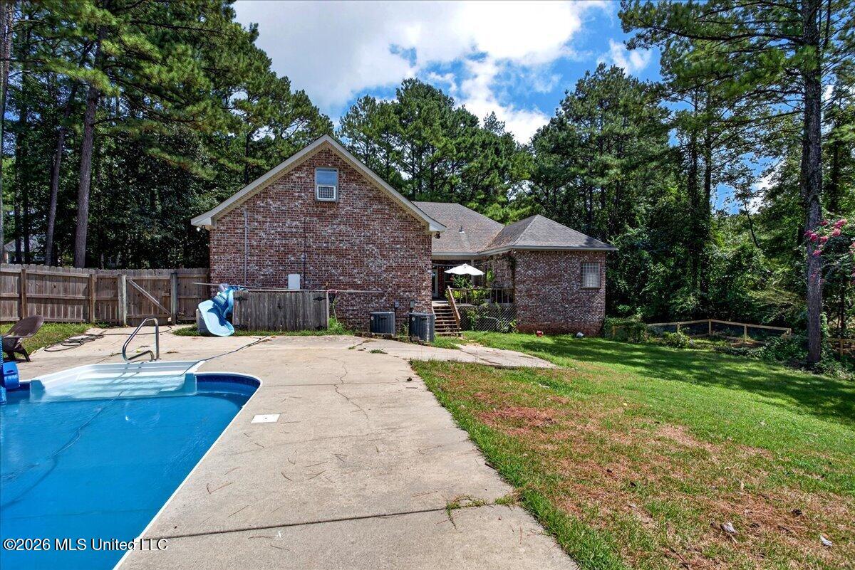 14 Bedford Forrest Lane Property Photo 37