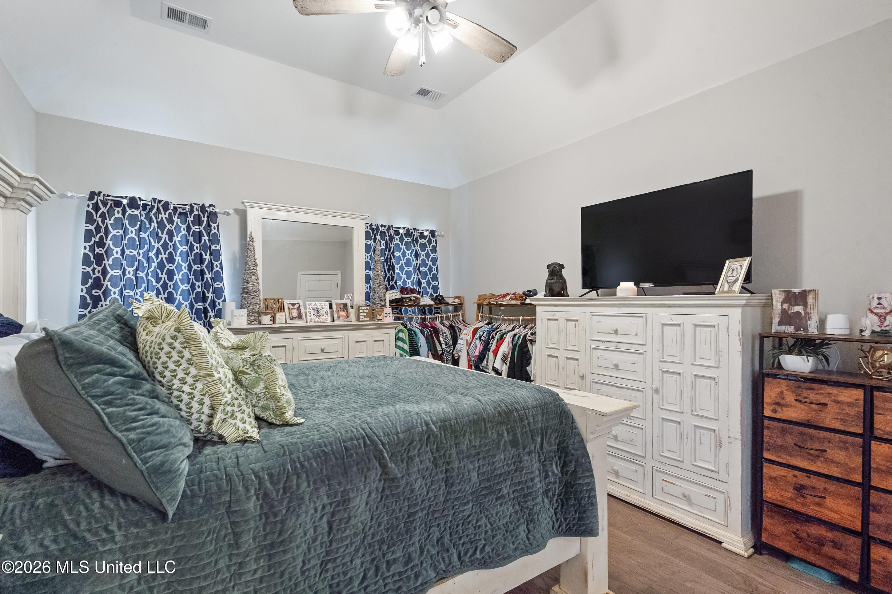 1218 Perry Place Drive Property Photo 14