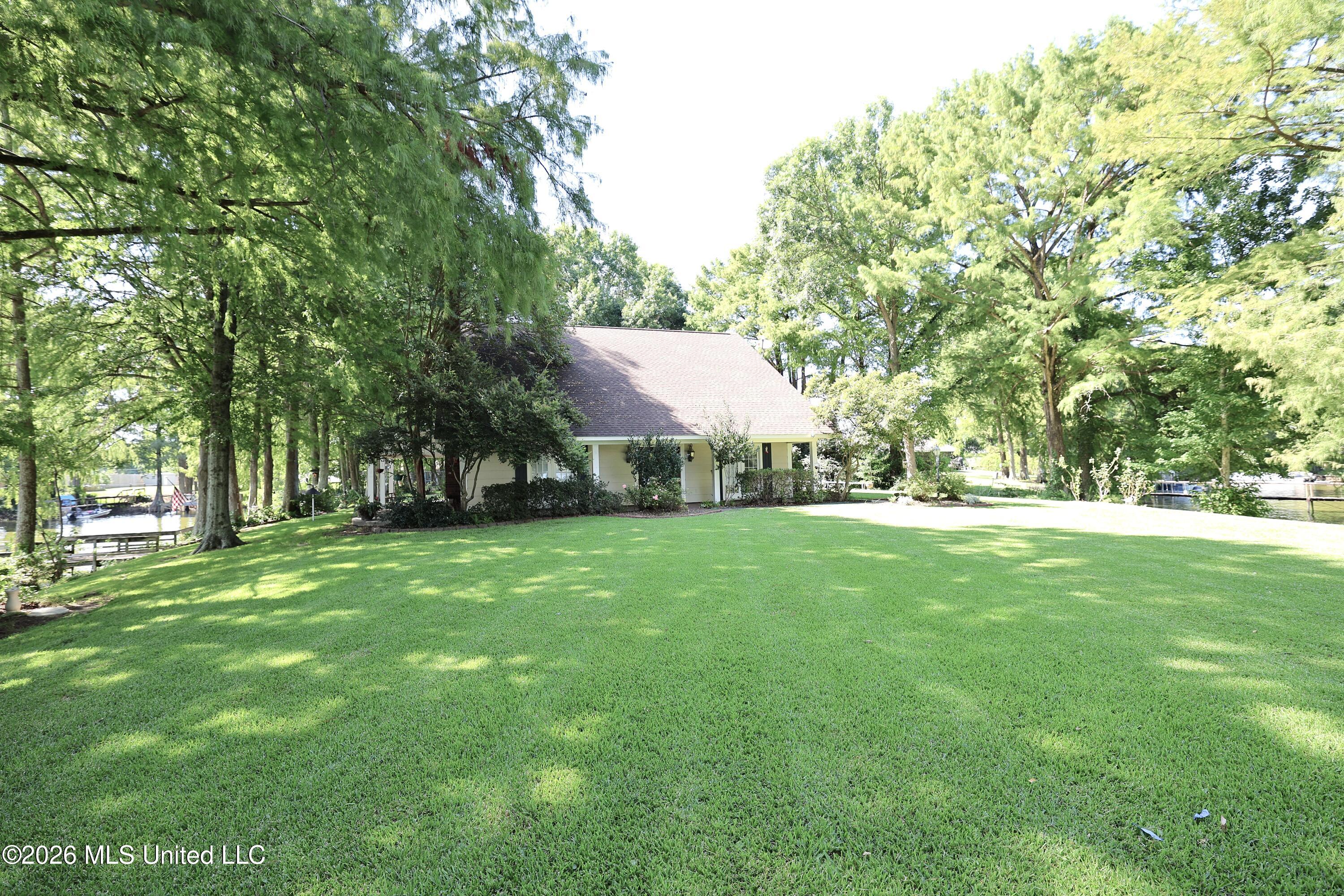 199 Weecama Drive Property Photo 1