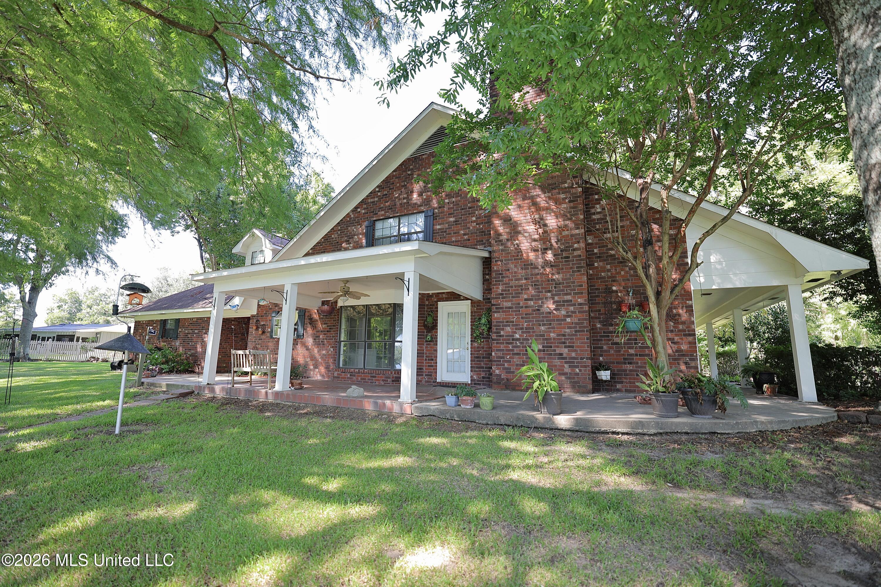 199 Weecama Drive Property Photo 9