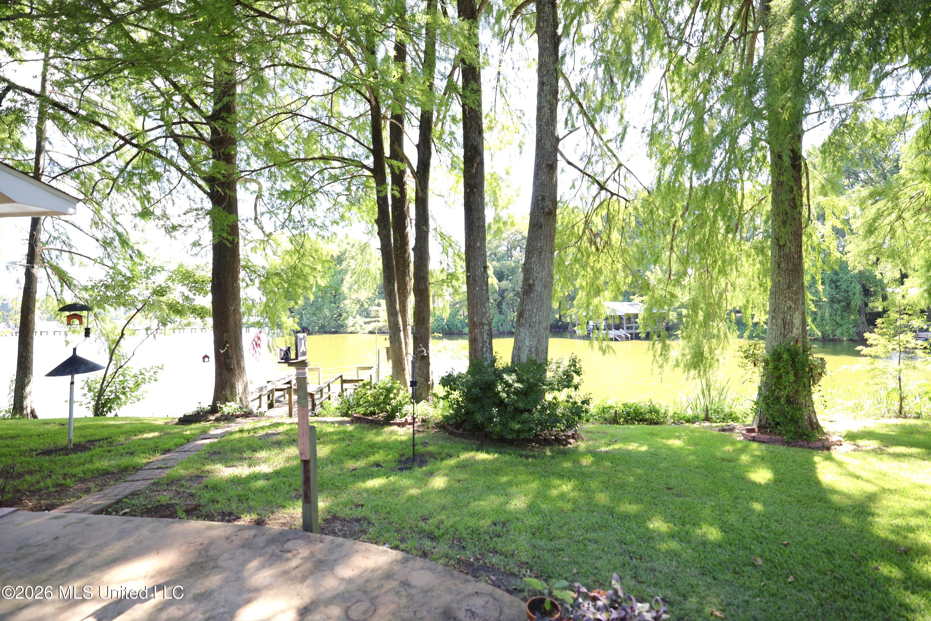 199 Weecama Drive Property Photo 12