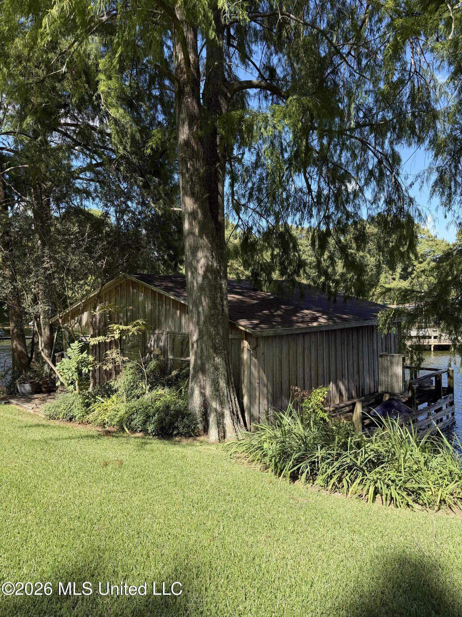 199 Weecama Drive Property Photo 36