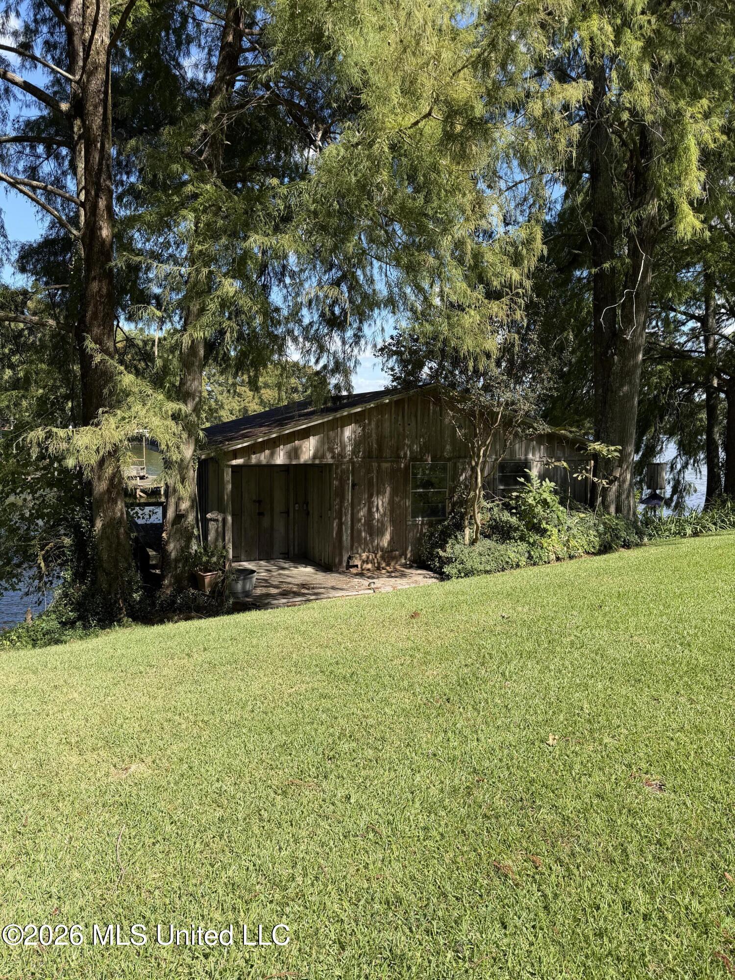 199 Weecama Drive Property Photo 38