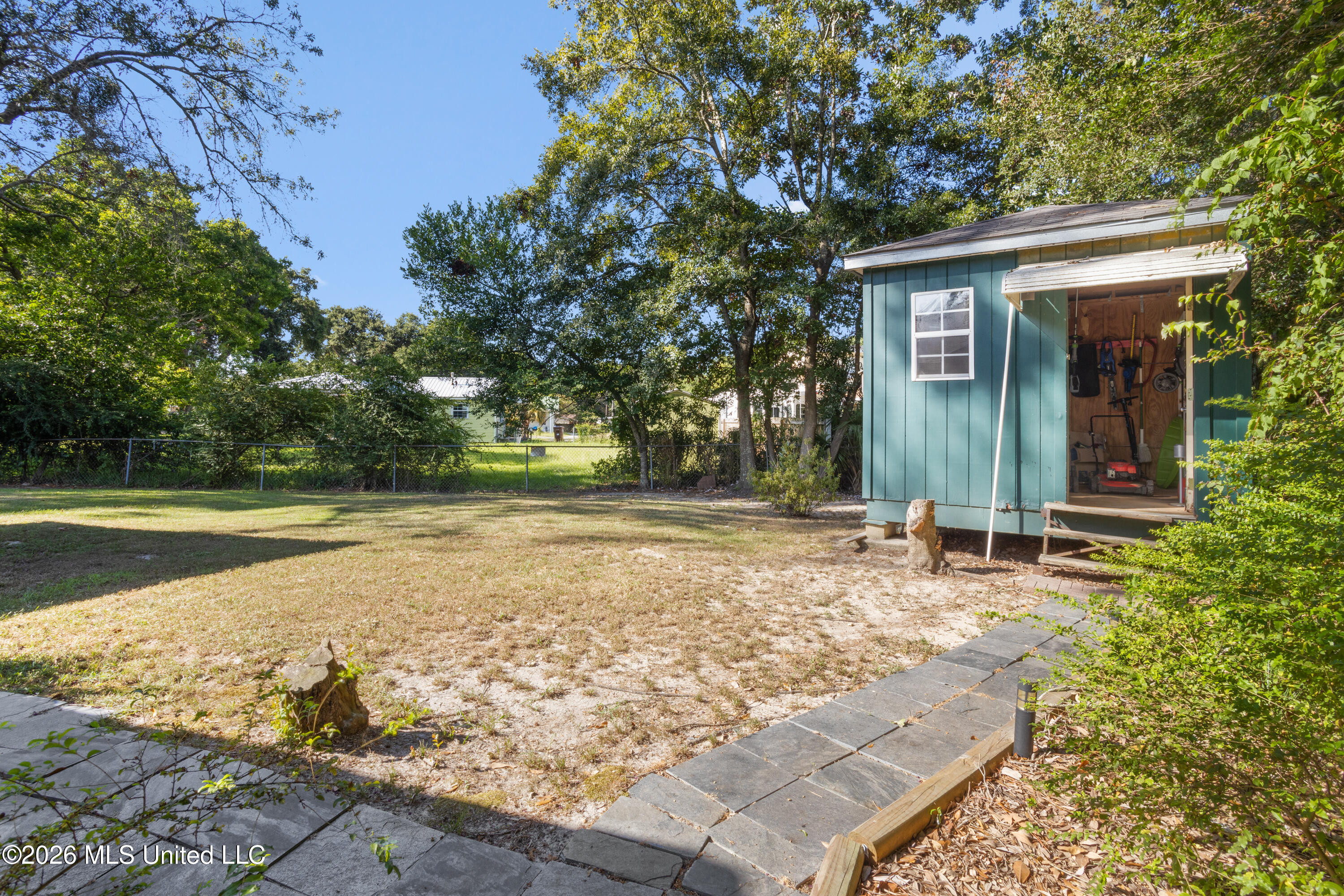 331 Shirley Court Property Photo 25