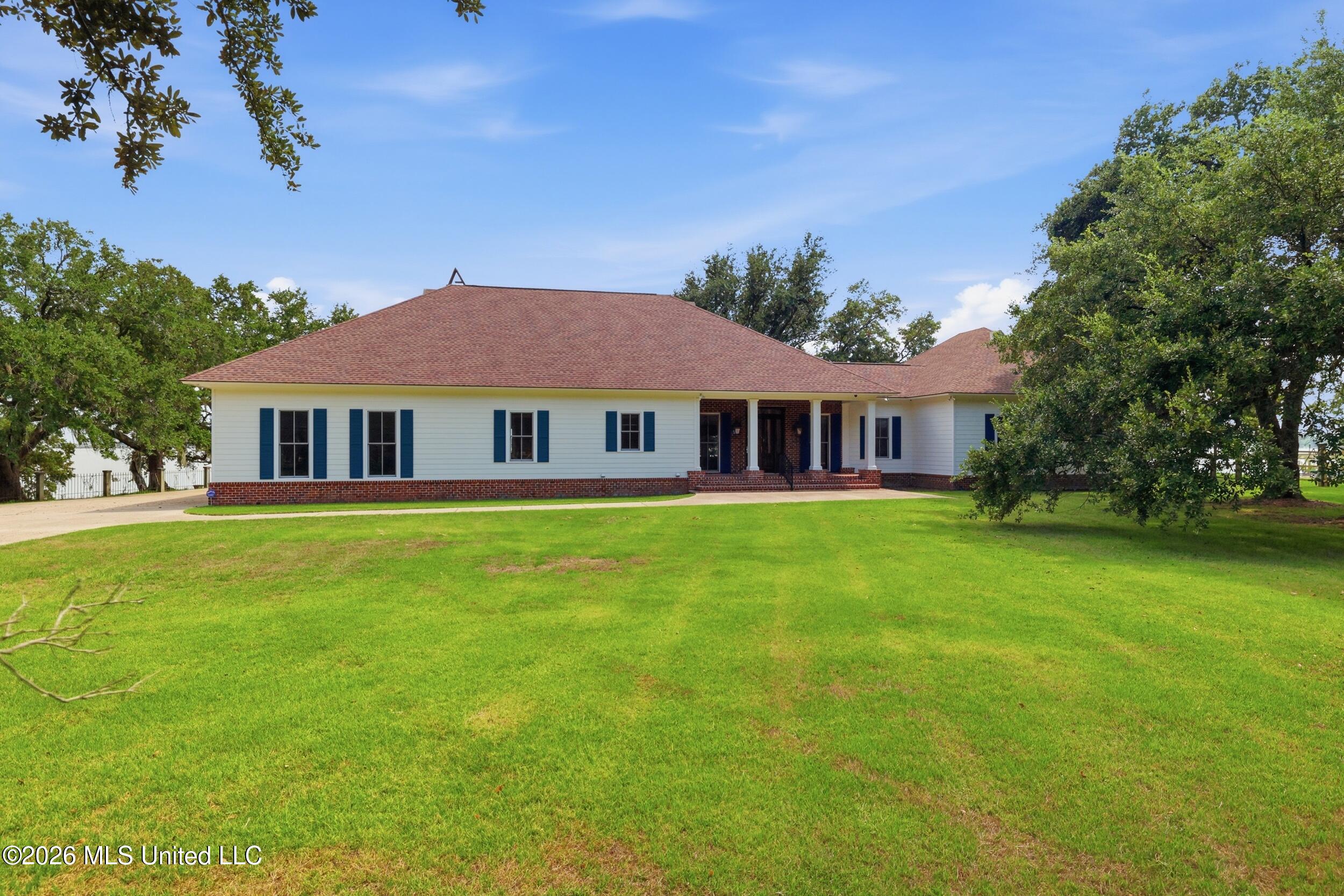 3111 Happy Landing Lane Property Photo 2