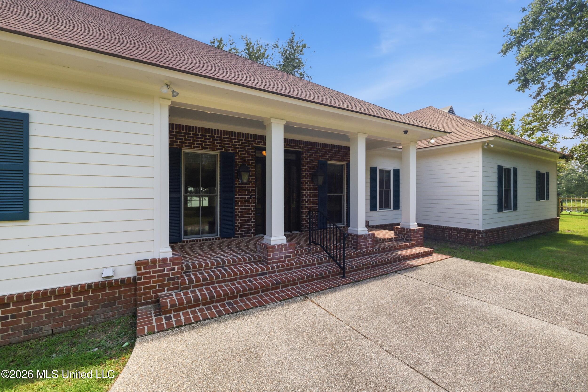 3111 Happy Landing Lane Property Photo 10