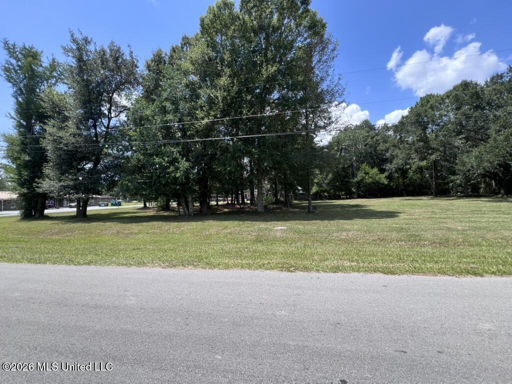 Florida Avenue Property Photo 3